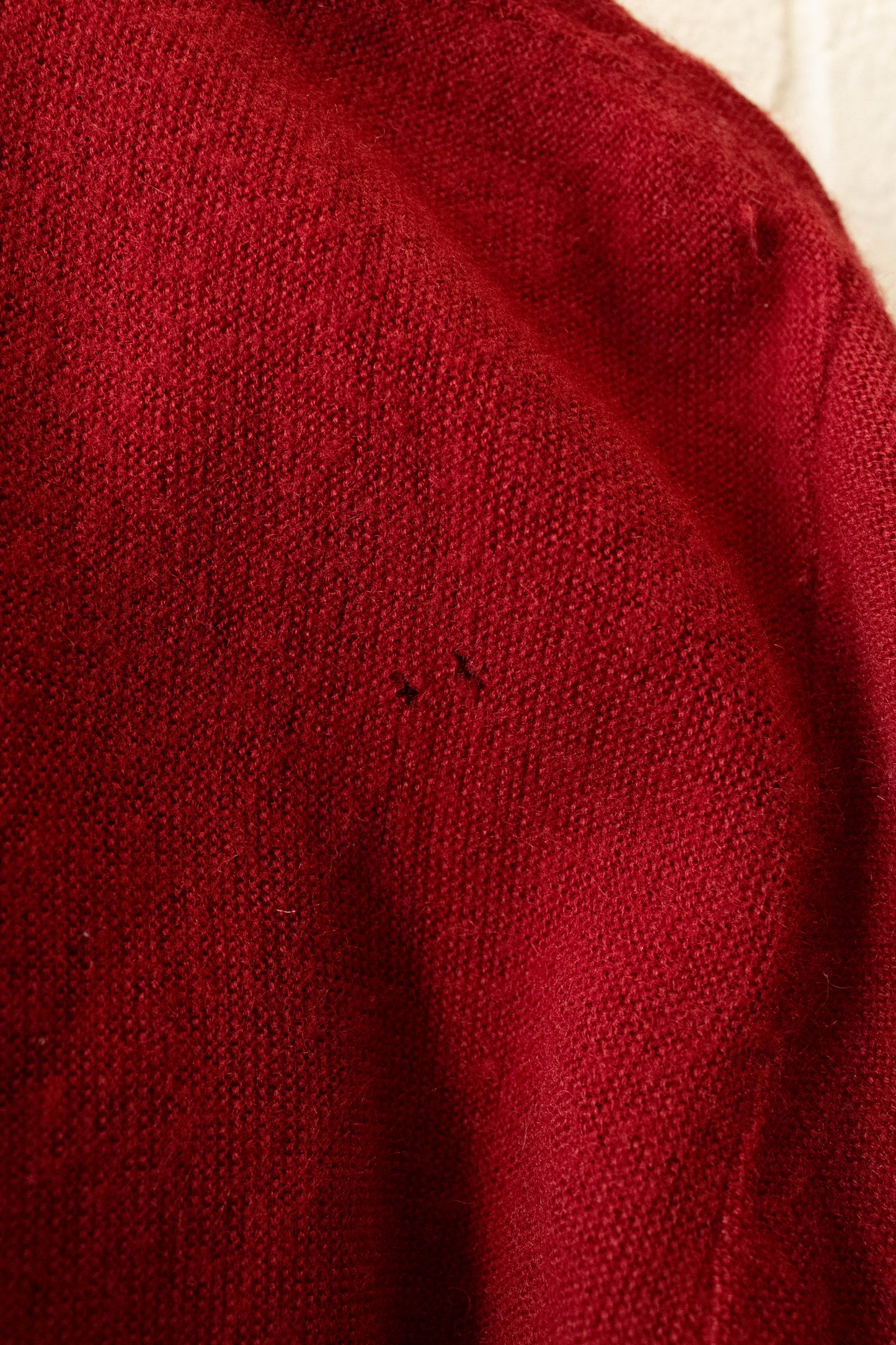 Vtg Izod Red Cardigan : L