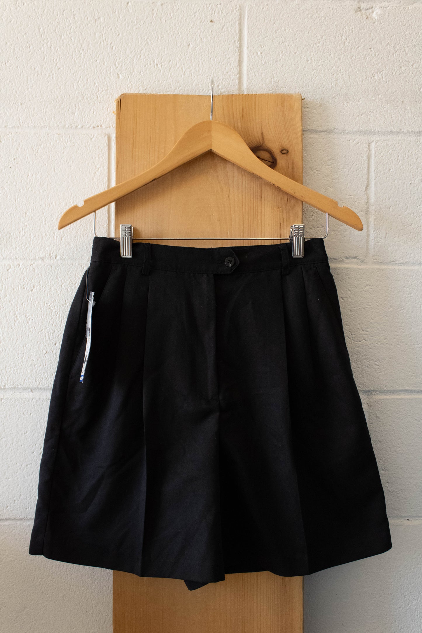 Izod Black Pleated Shorts : 8