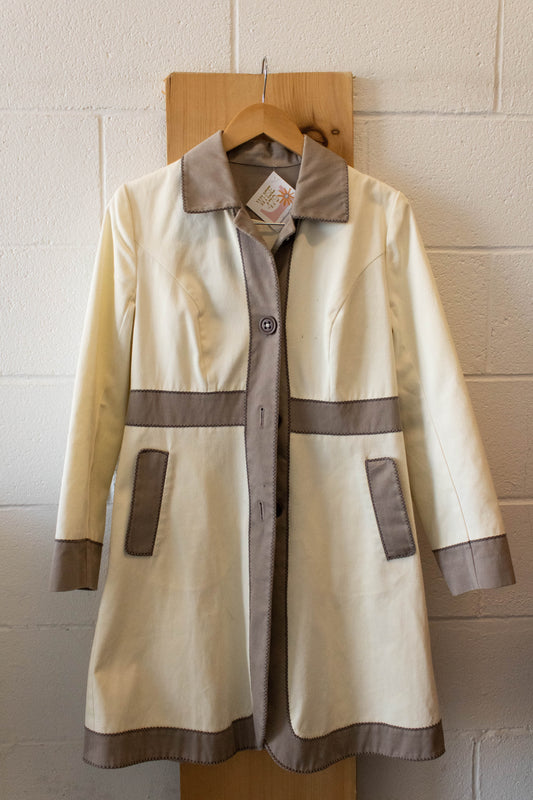 Cream and Taupe Trench : 10