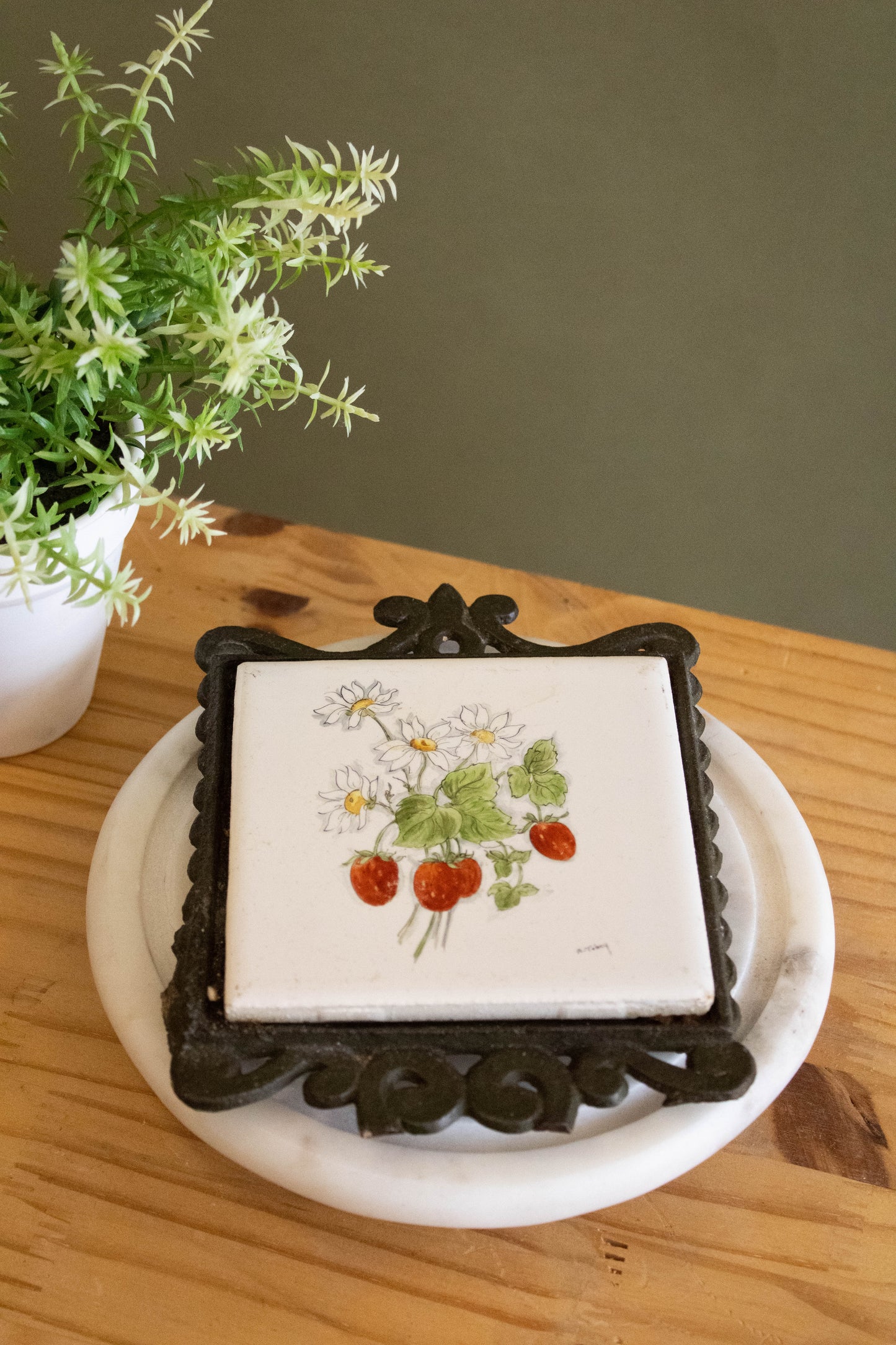 Vtg Strawberry Trivet