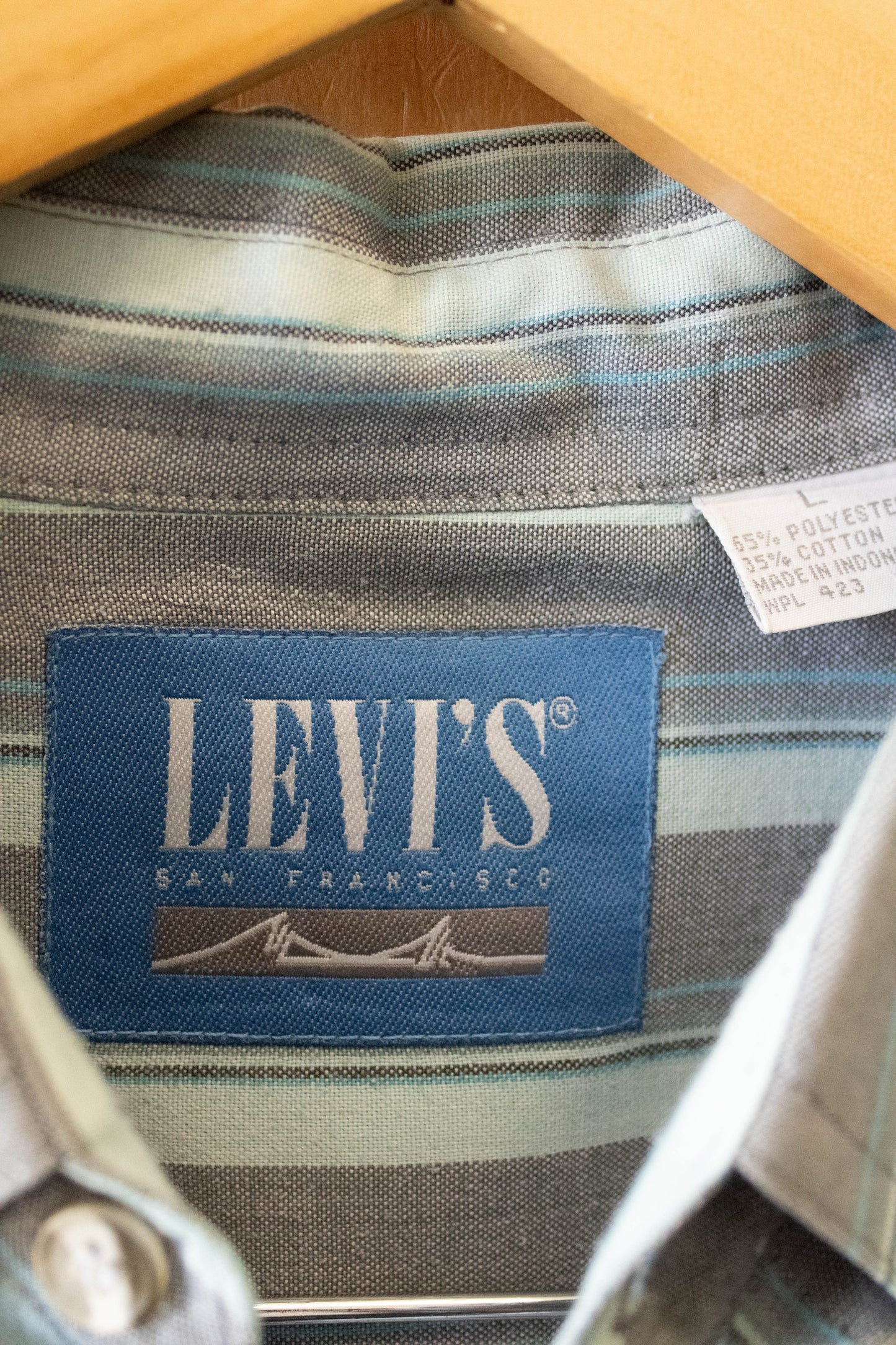 Striped Levis Button Up : L