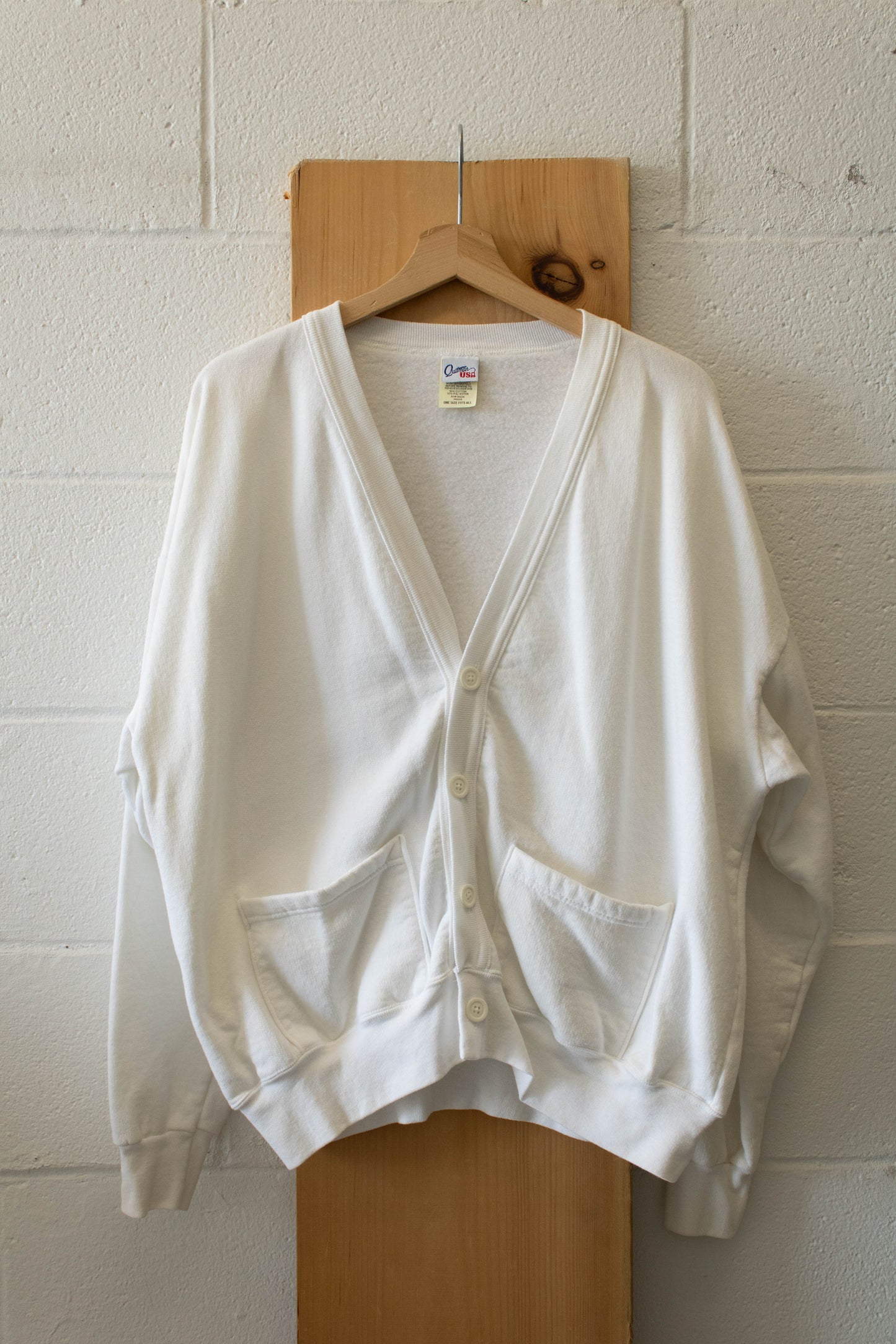 Vtg White Cardigan : XL