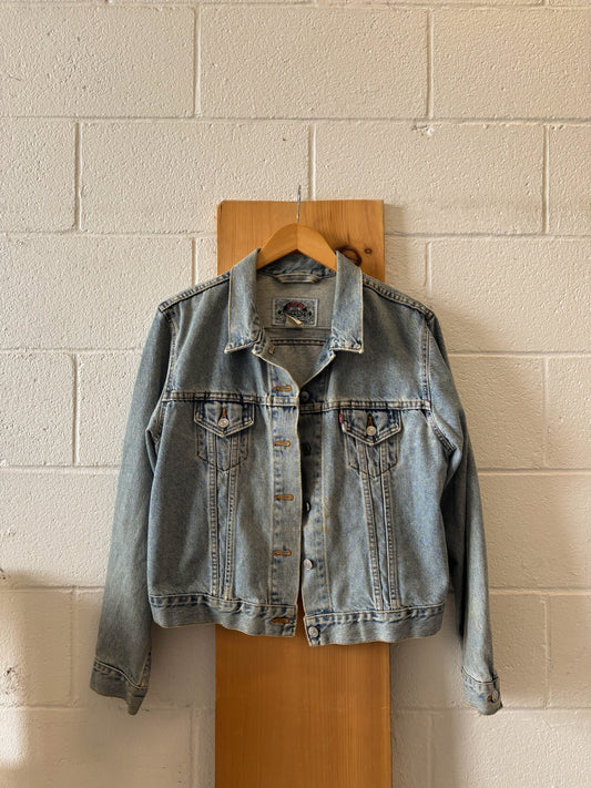 90's Levi’s Denim Jacket : L