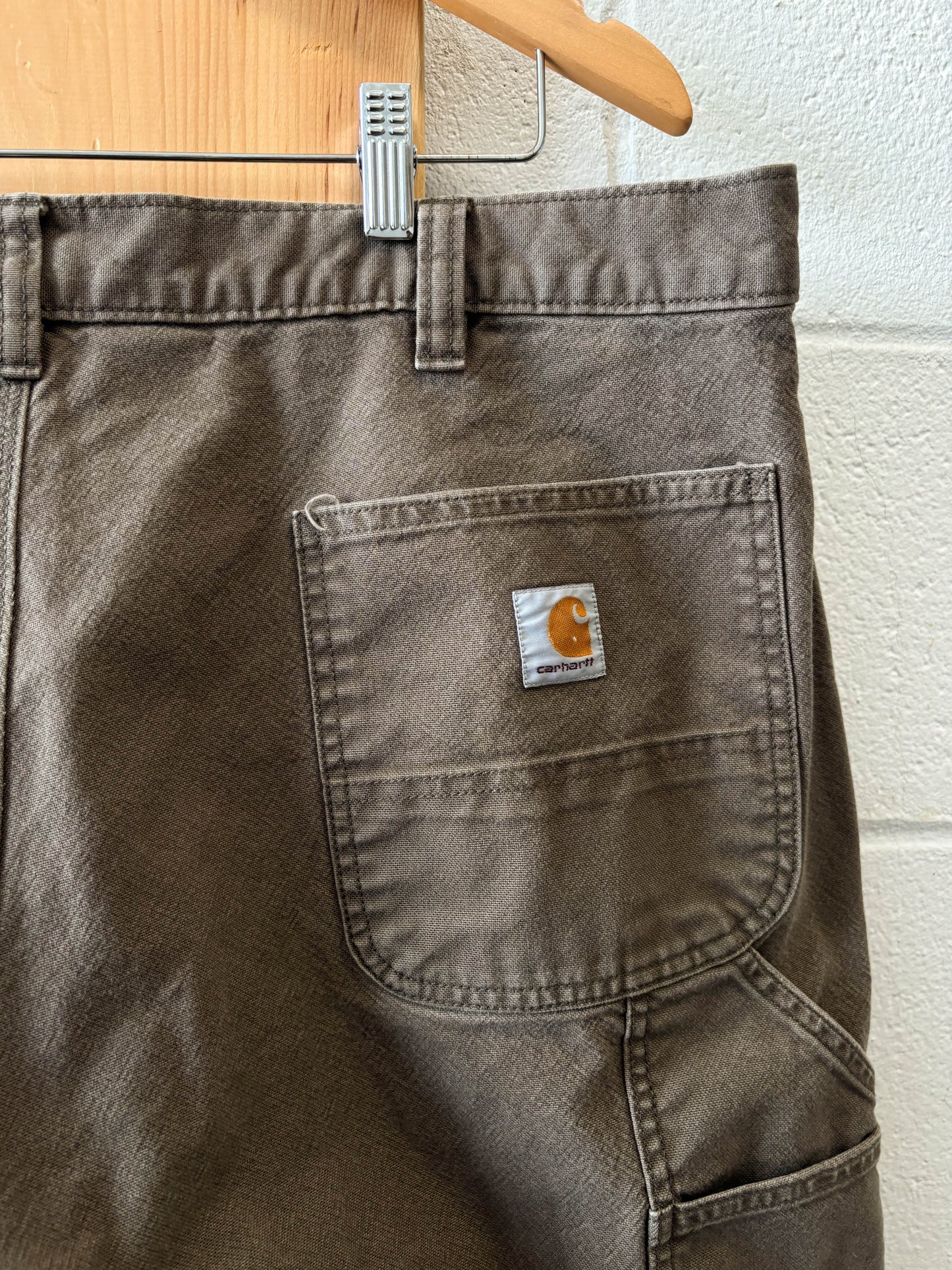 Brown Carhartt Pants : 40