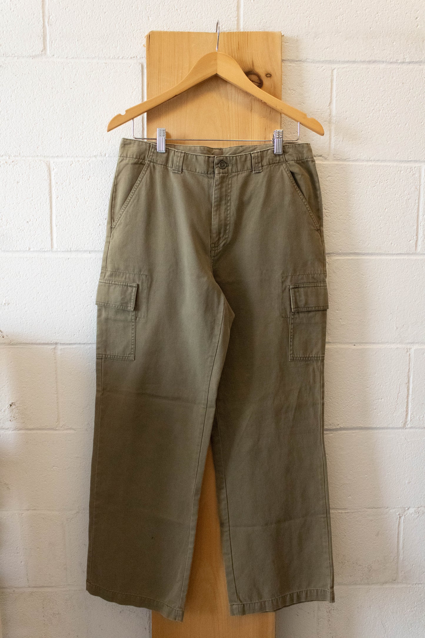 Olive Green Cargo Pants : 10