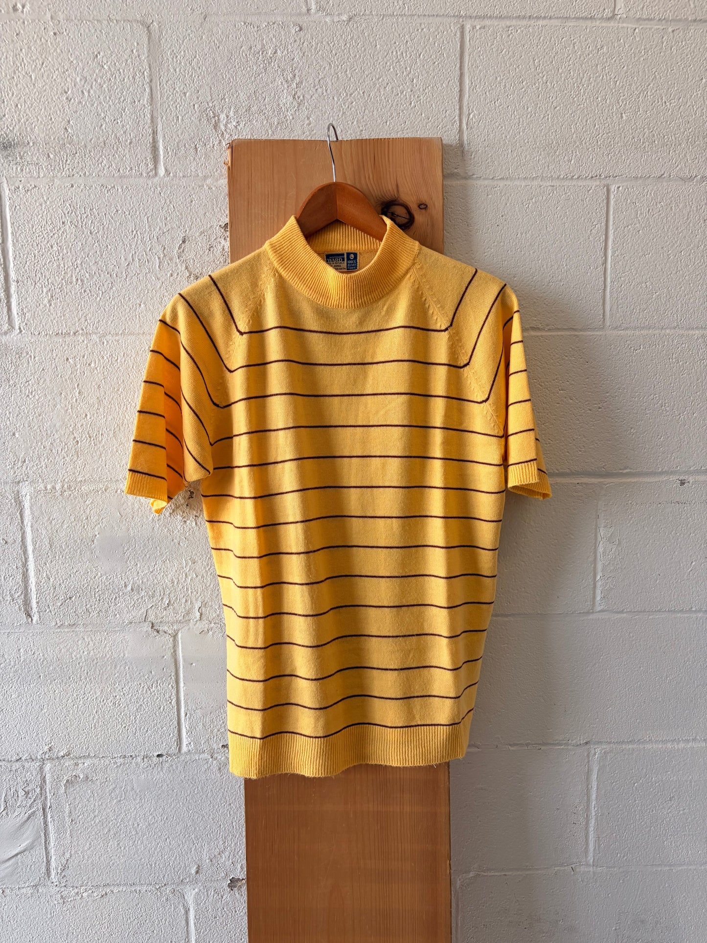Vtg Short Sleeve Yellow Mock Neck Sweater : L