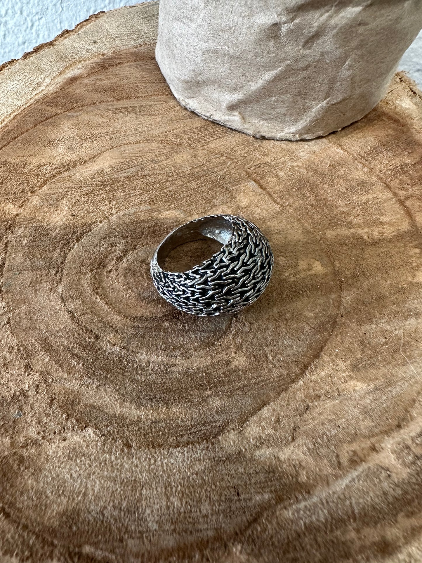 Chunky Textured Ring : 6
