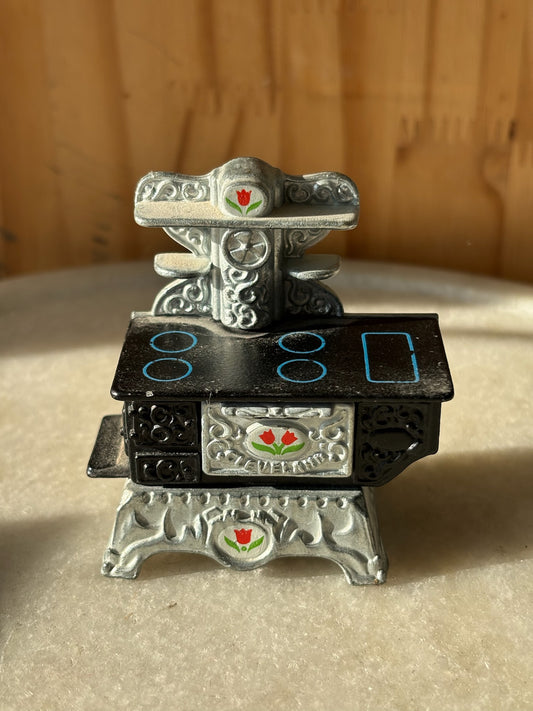 Tiny Stove