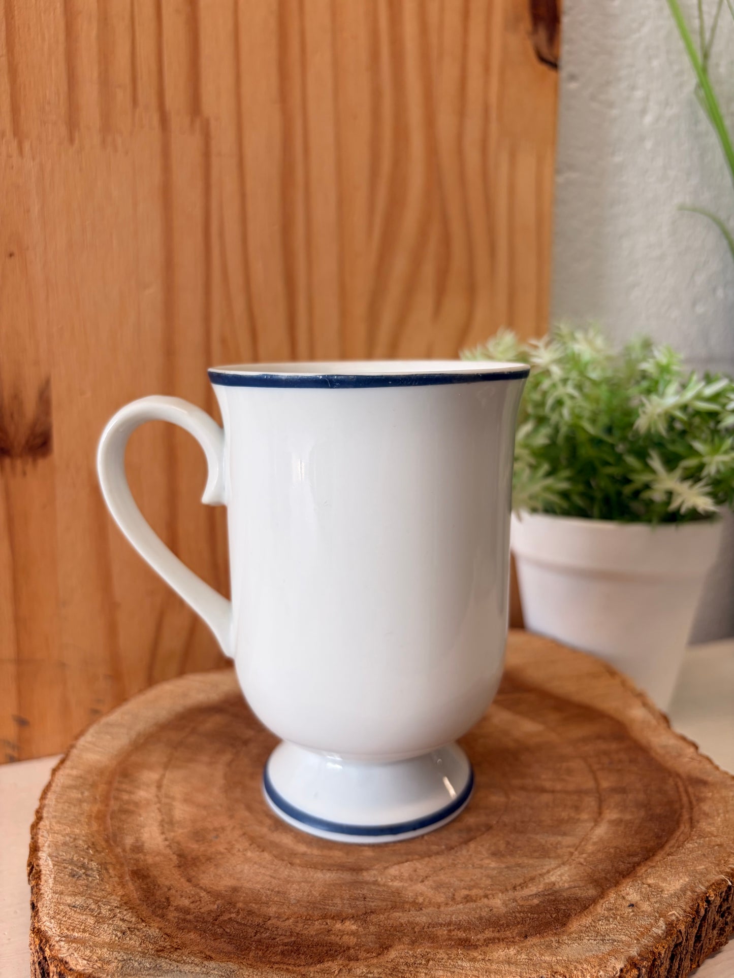 Vtg Pedestal “P” Mug (Local Pick Up Only)