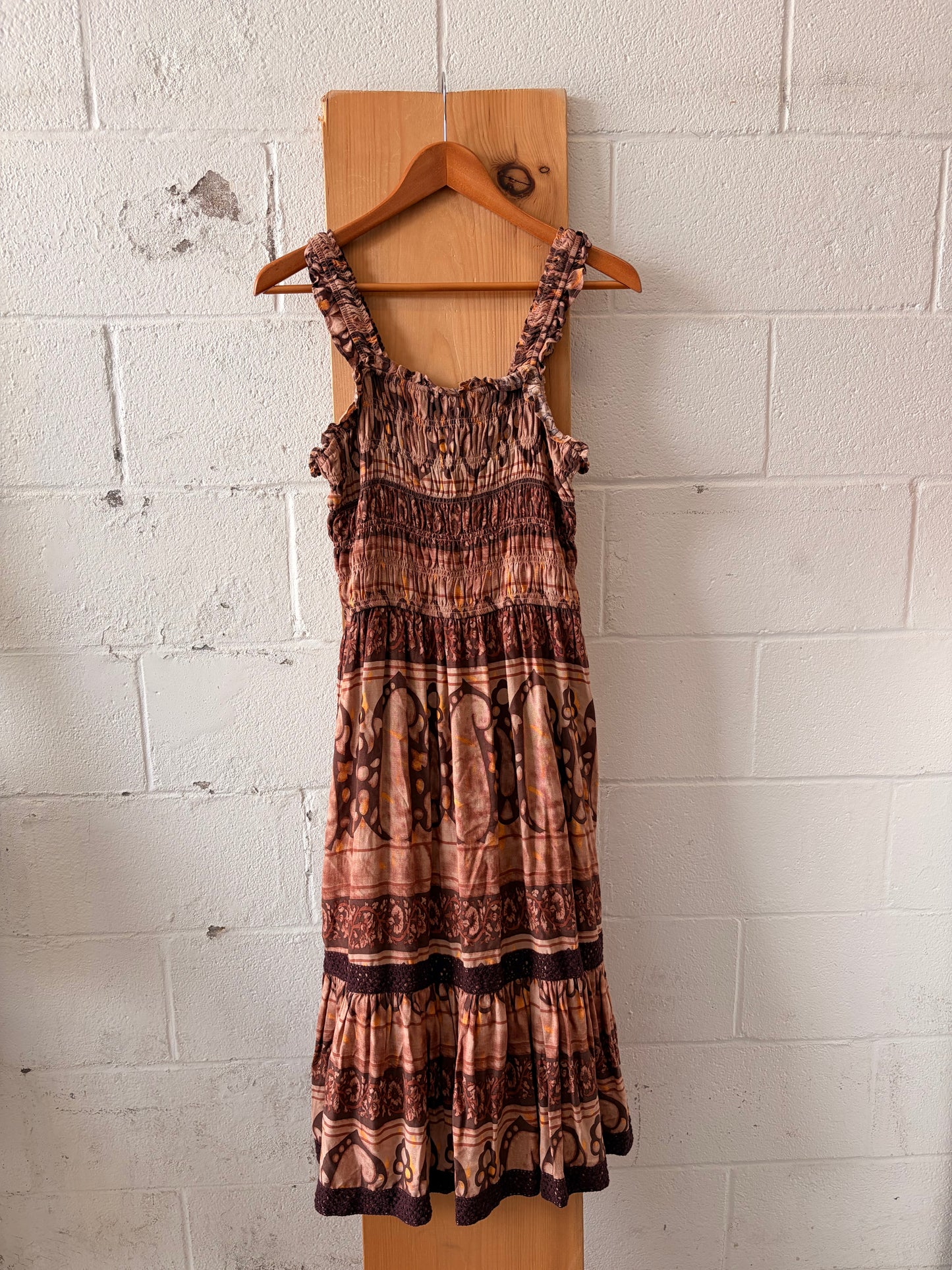 Smocked Brown Midi Dress : S