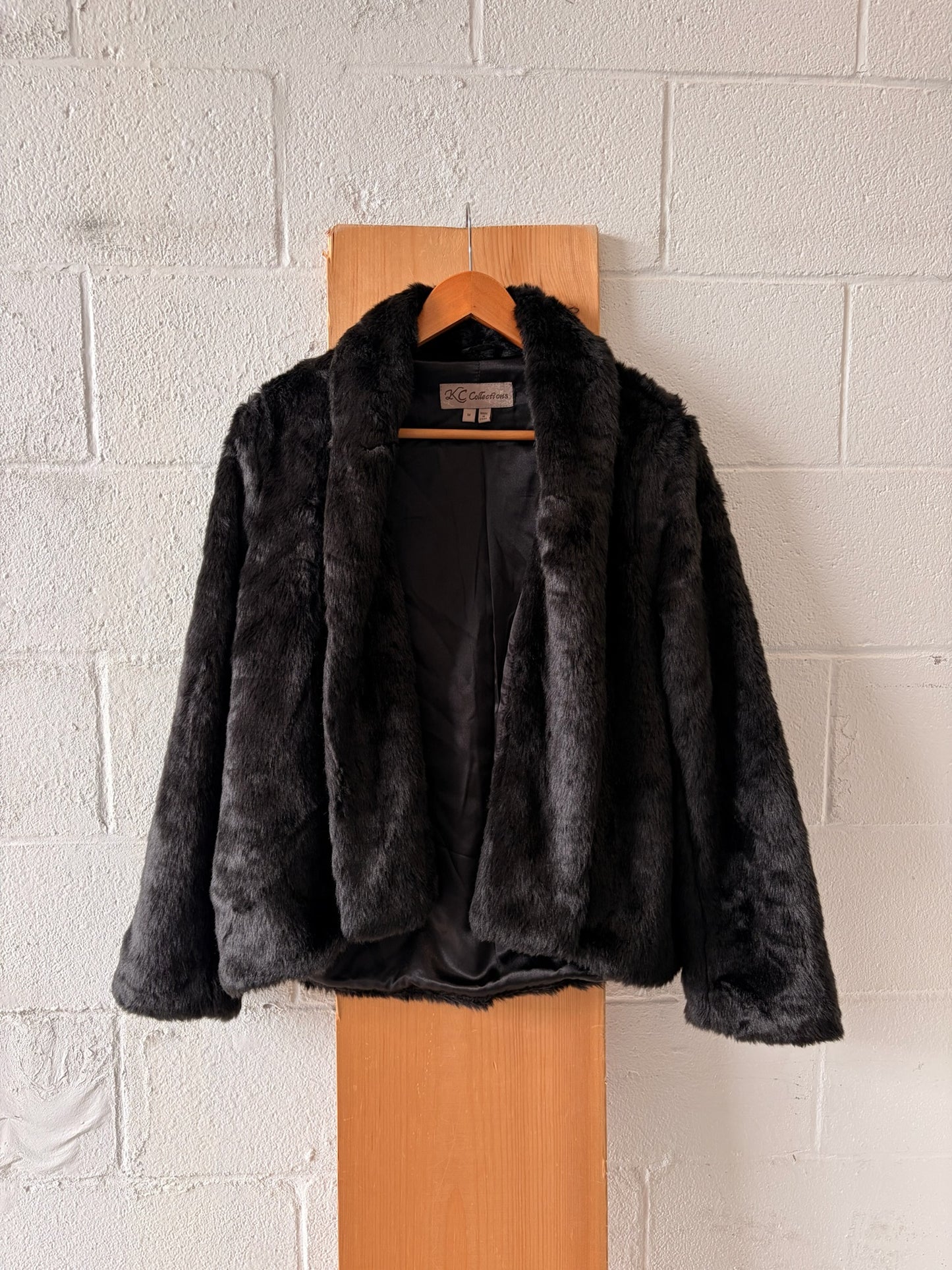 Faux Fur Jacket : M