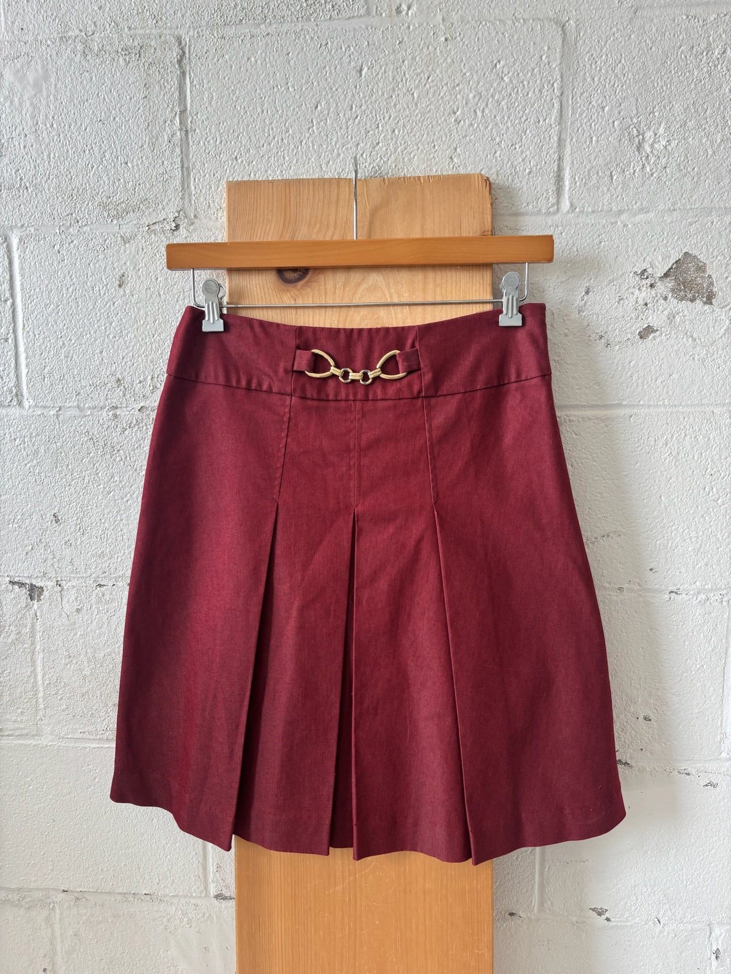 Burgundy Pleated Skirt : 4