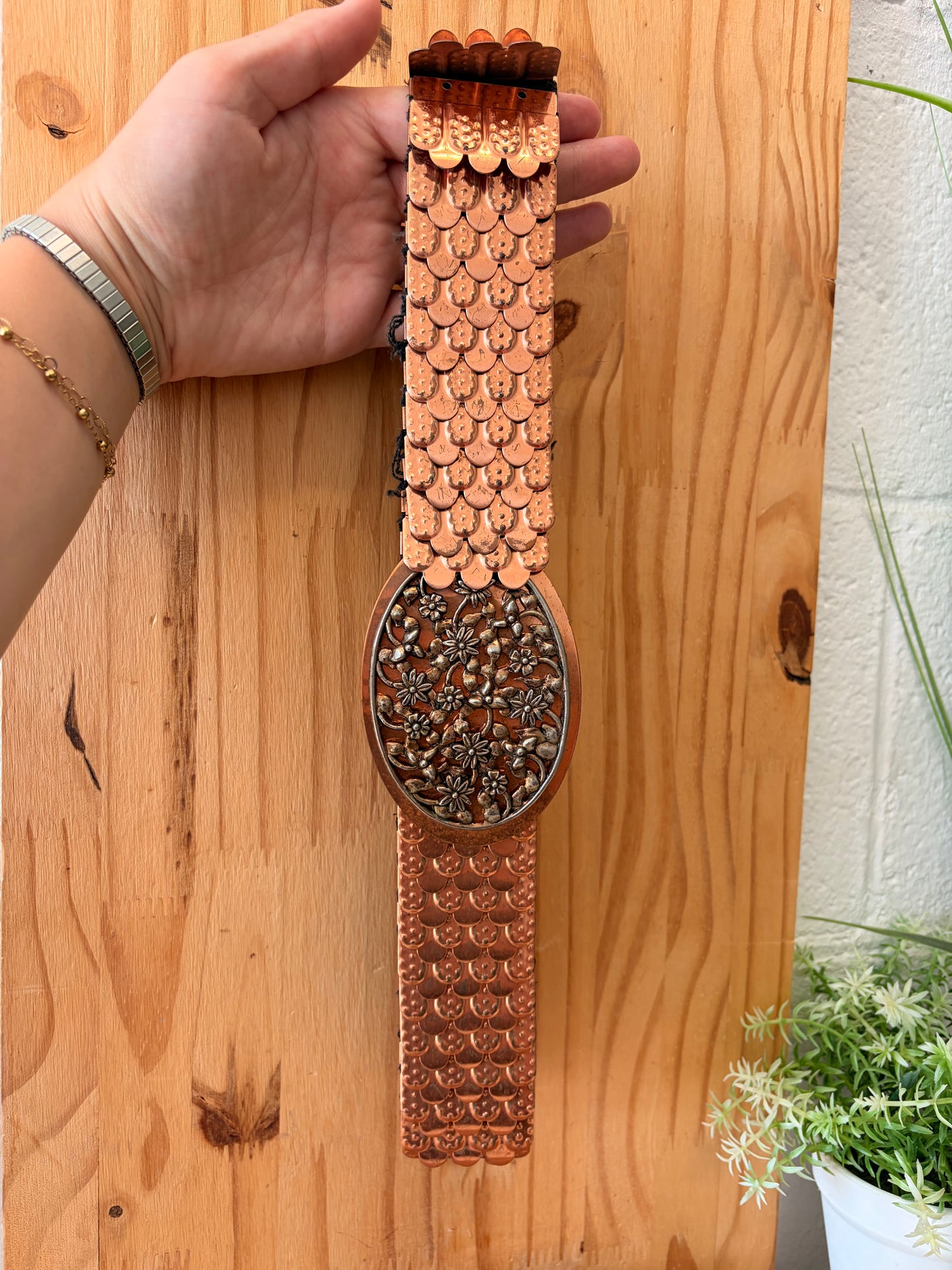 Floral Copper Tone Scale-Link Stretch Belt