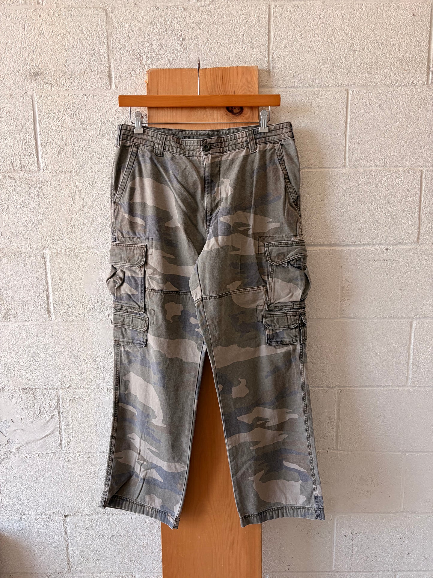 Camo Cargos : 36x32
