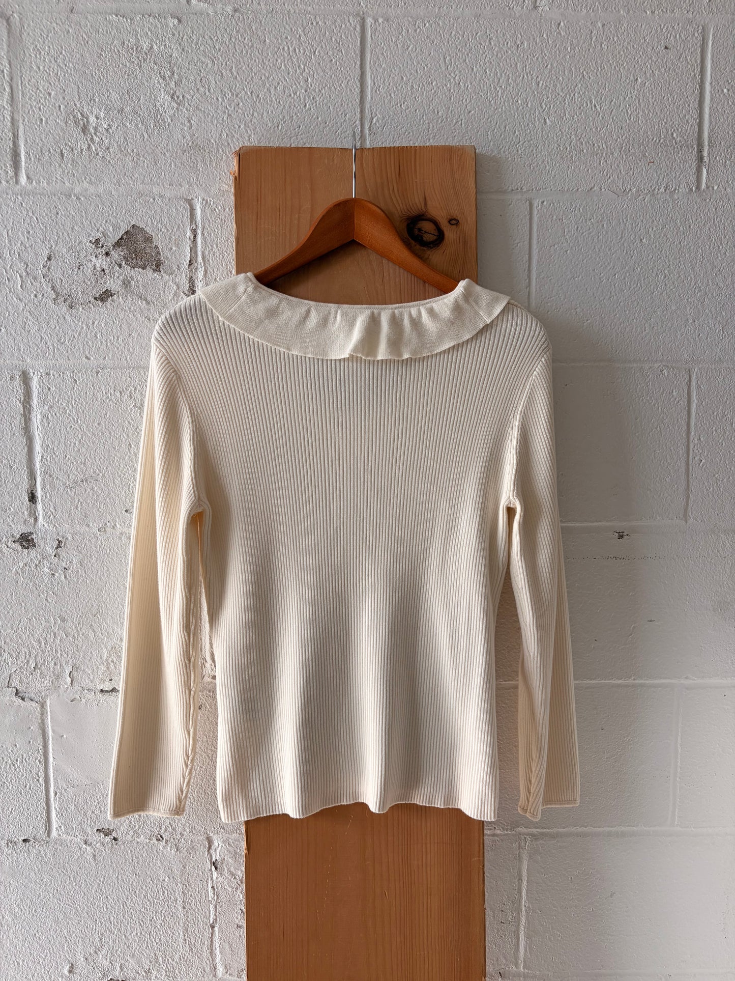 Classic Ribbed Ruffle Collar Top : M
