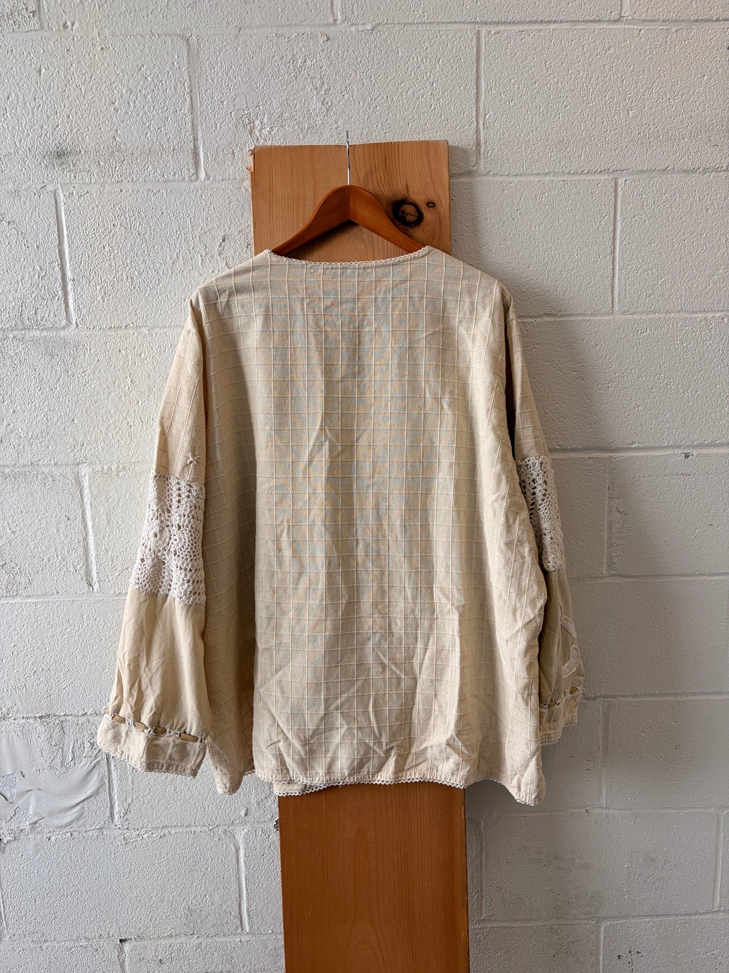 Embroidered Crochet Panel Button Down : 3X