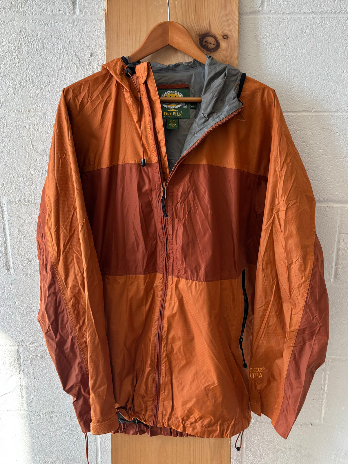 Cabela’s Orange Windbreaker Jacket : L Tall