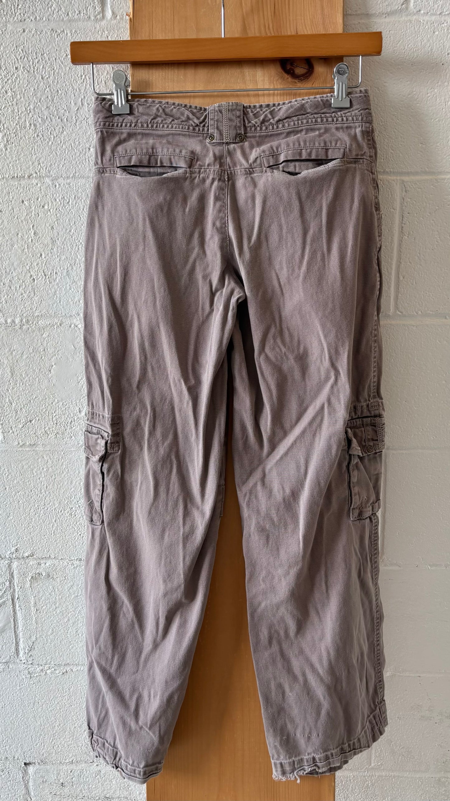 Brown Cargo Jeans : XS