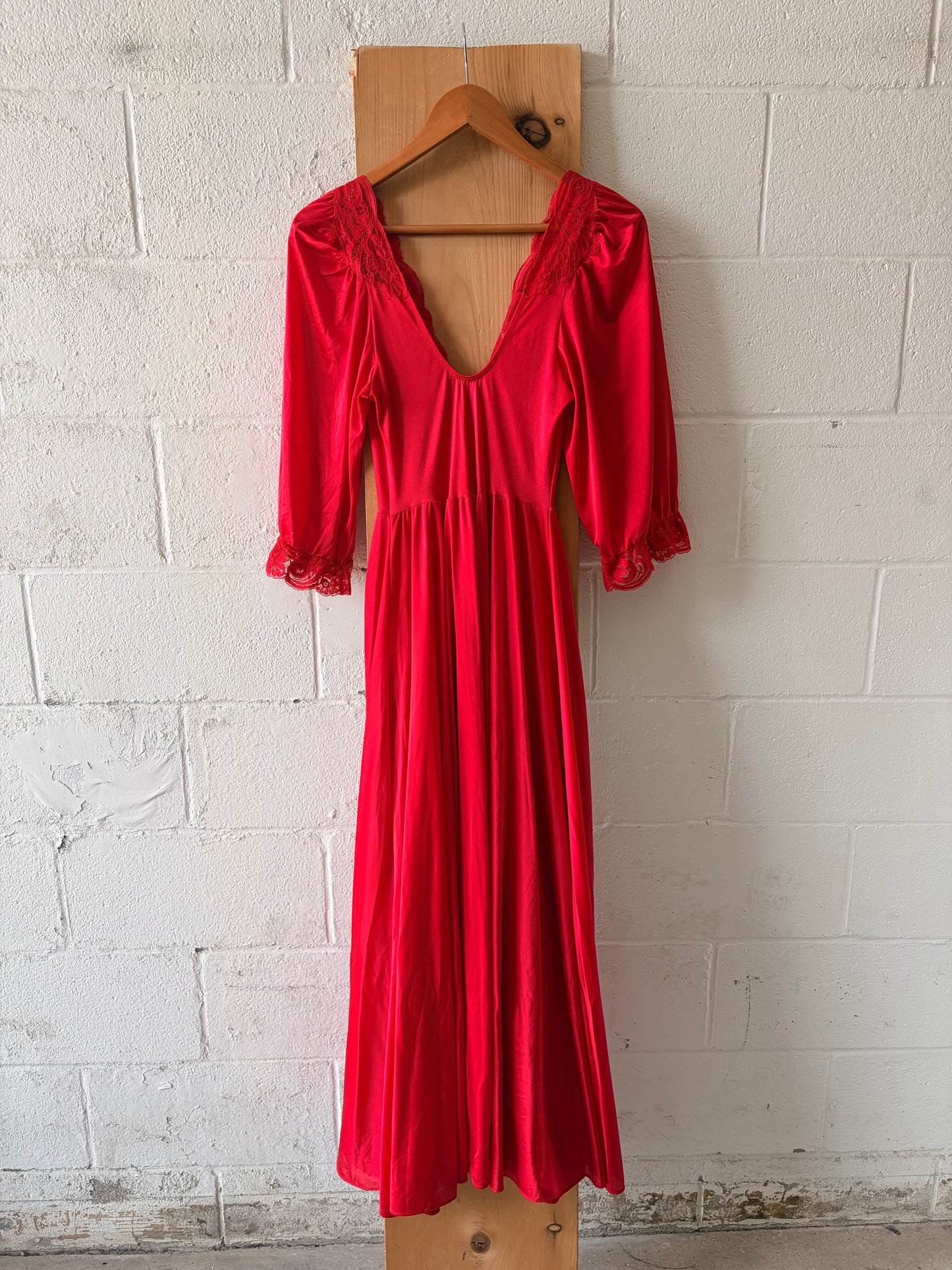 Vtg Olga Red Nightgown : L