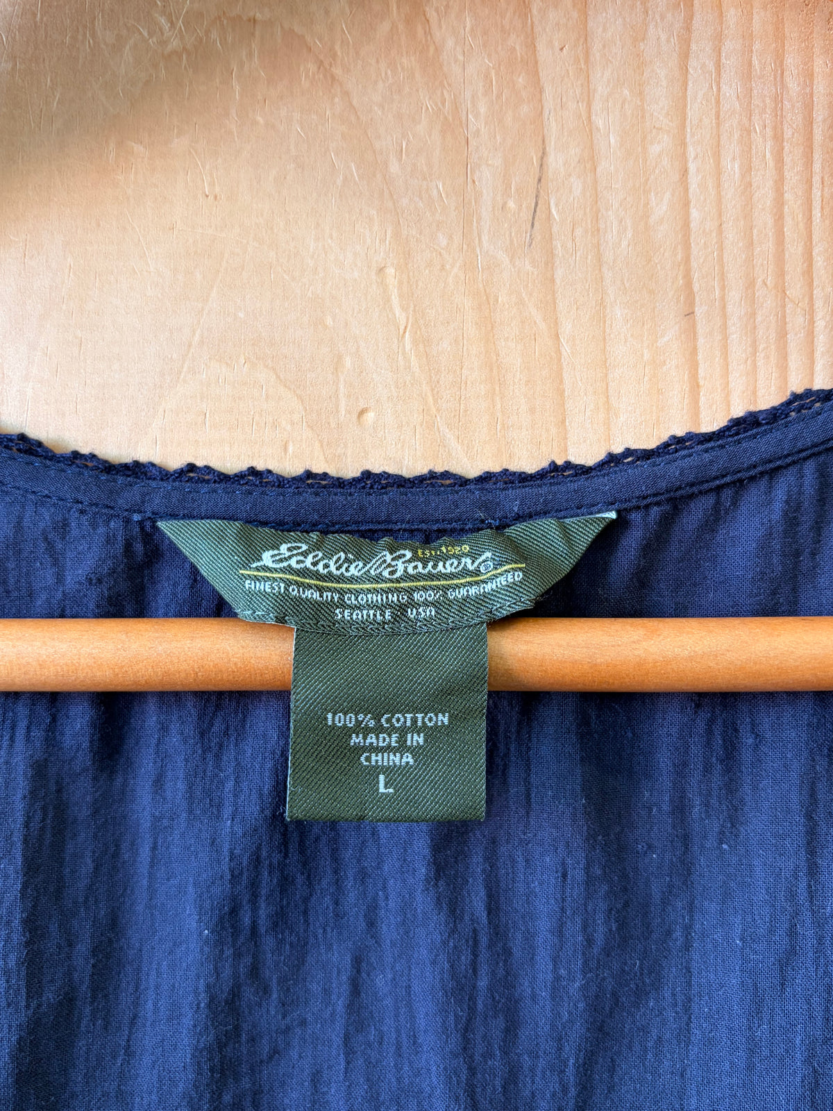 Navy Eddie Bauer Top : L