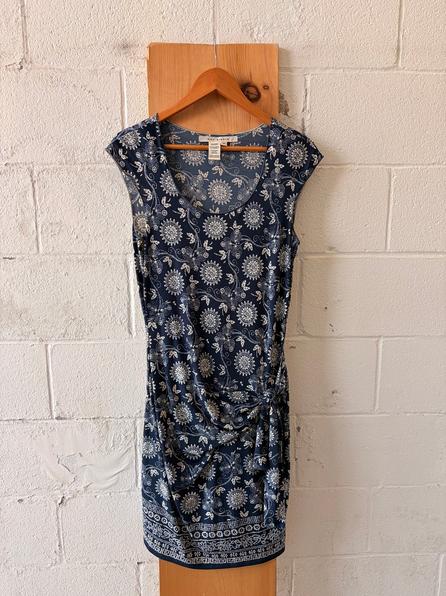 Navy Blue Patterned Dress : M