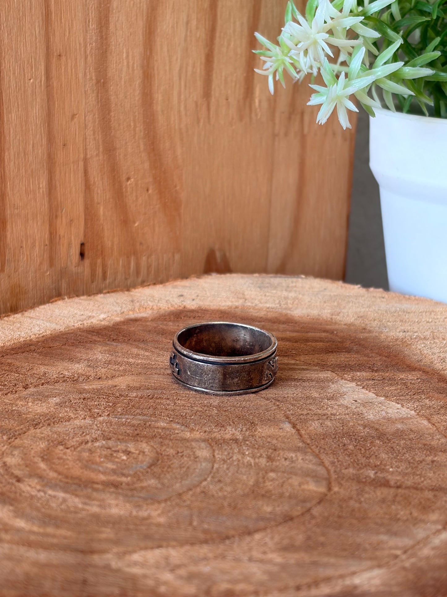 925 Silver Spinner Ring : Size 11