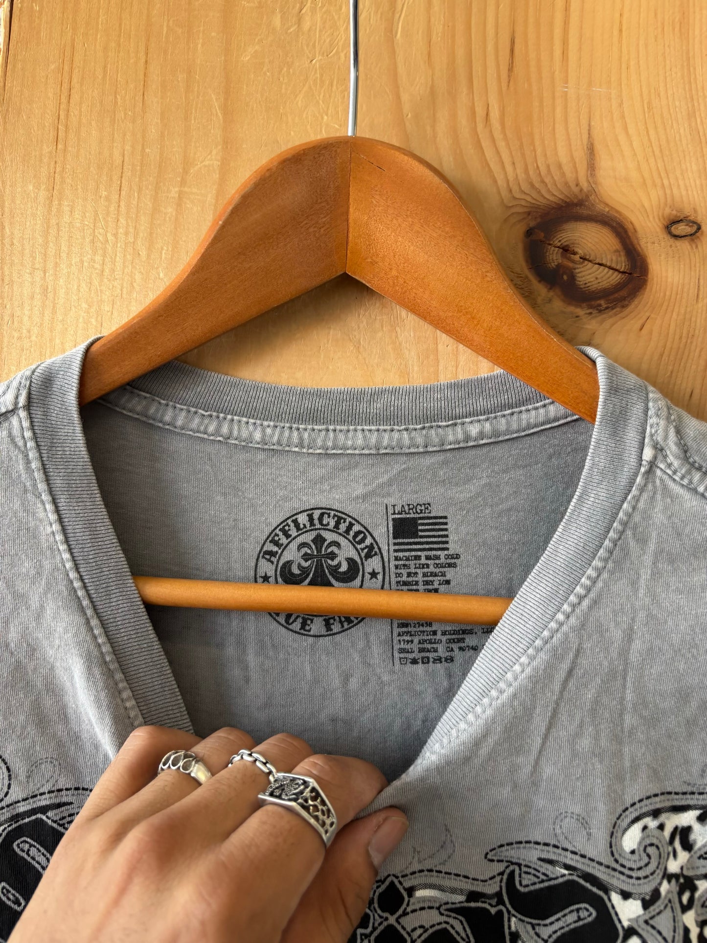 Long Sleeve Affliction Tee : L