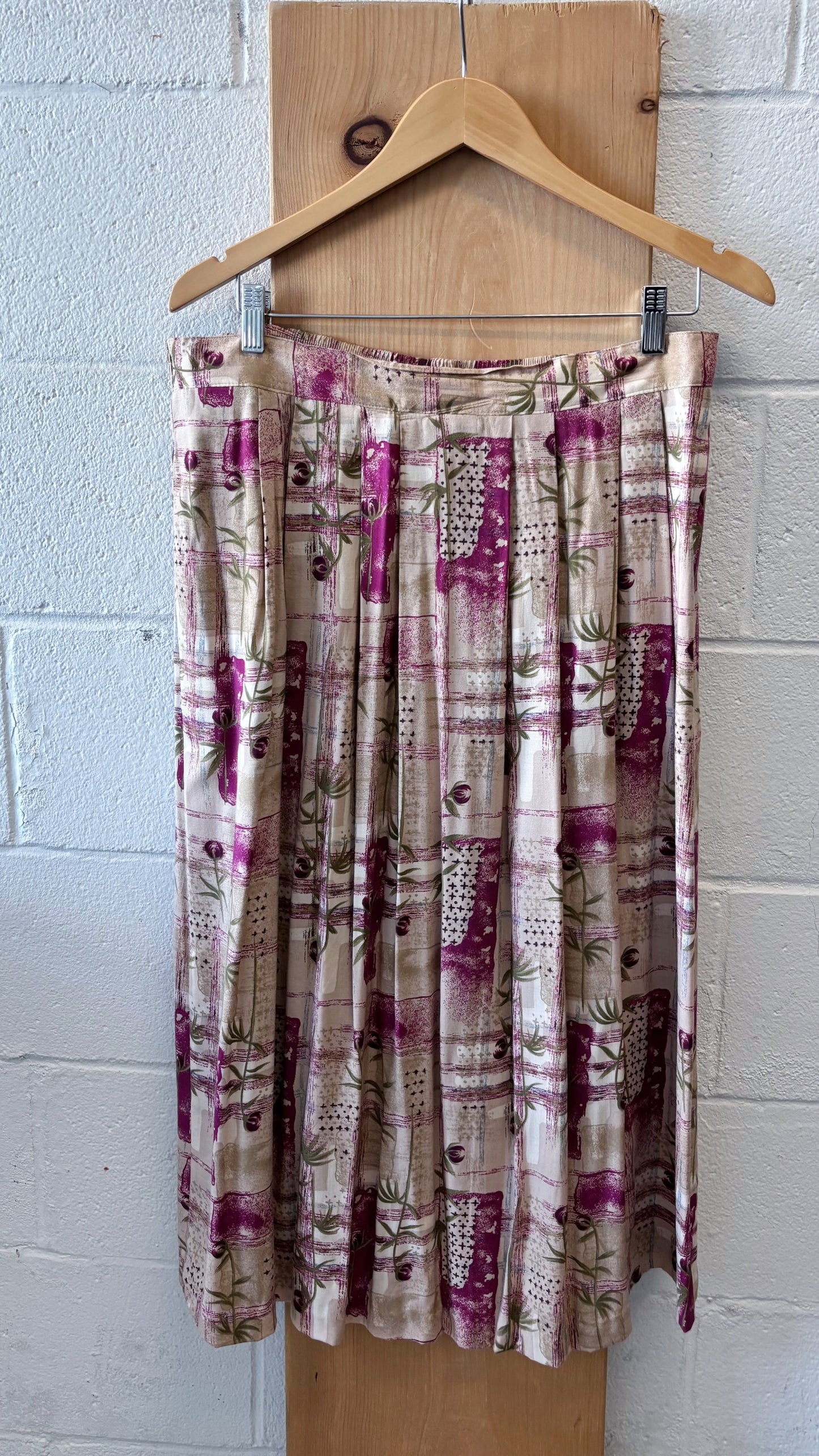 Purple Patterned Skirt : L