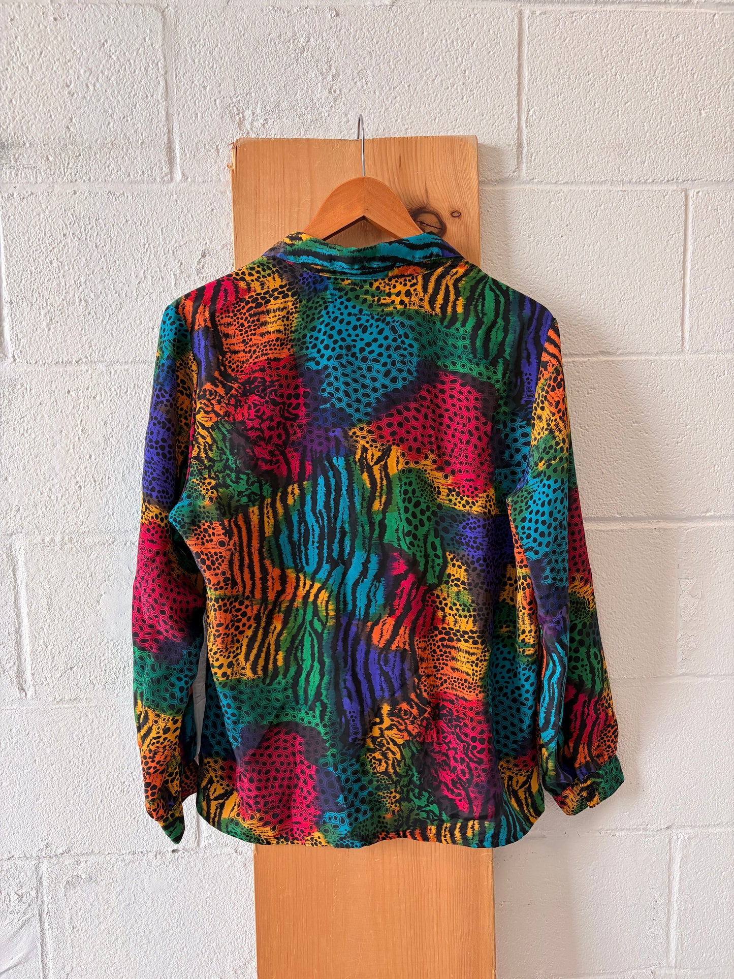 Vibrant Patterned Blouse : 14