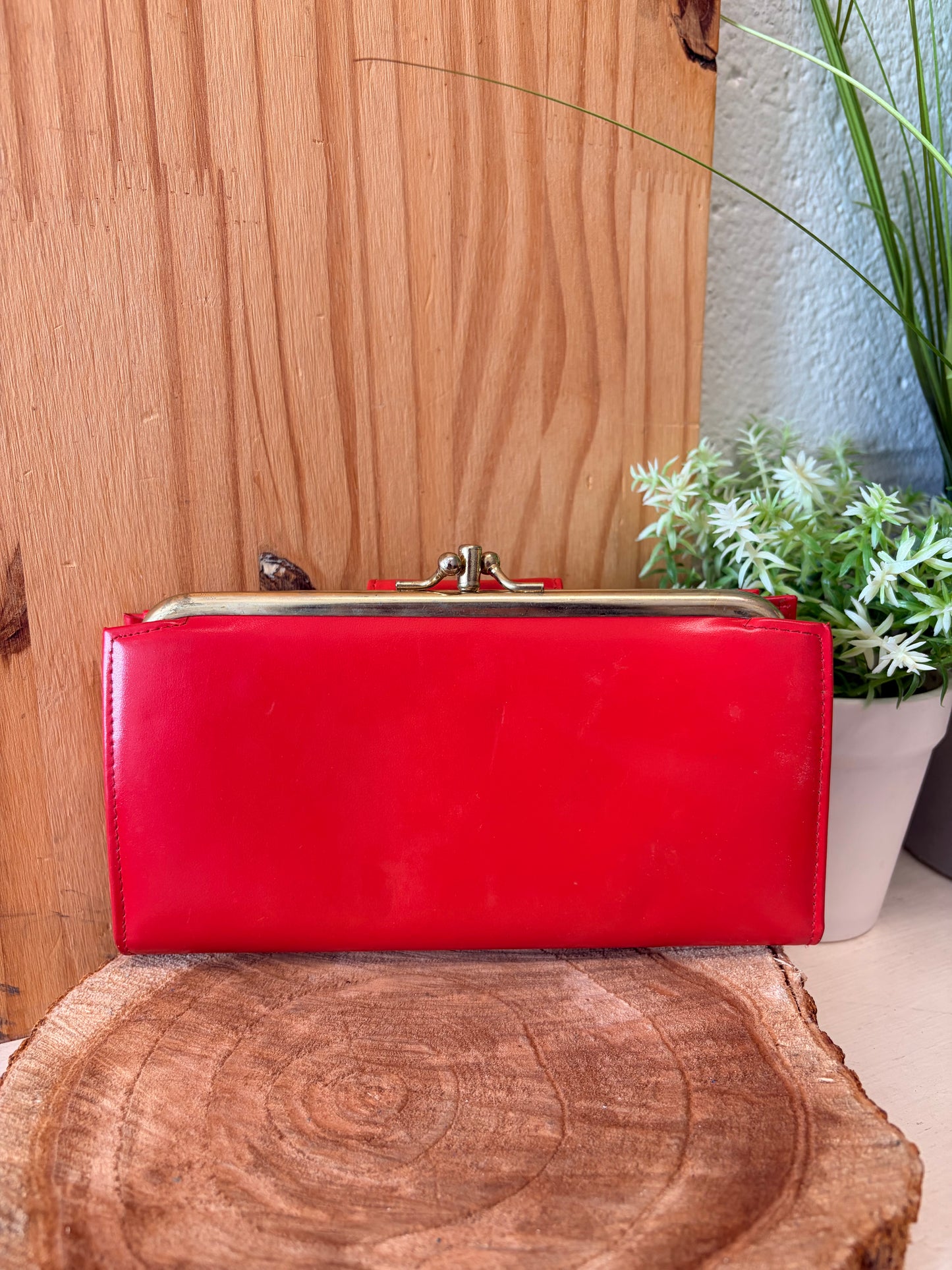 Red Leather Mundi Wallet
