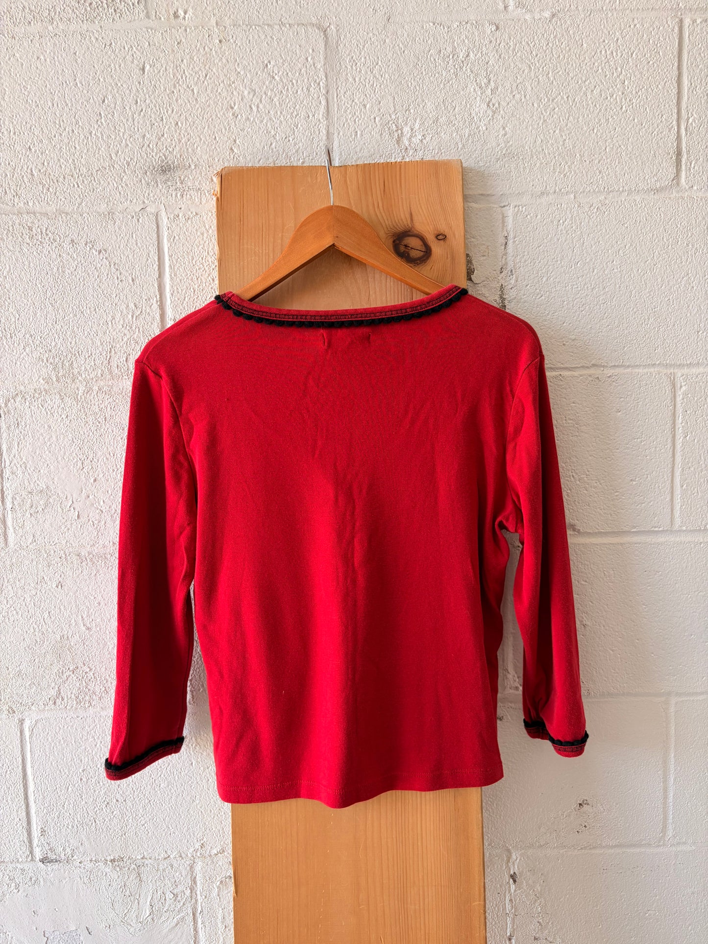 Red & Black Detailed Top : L