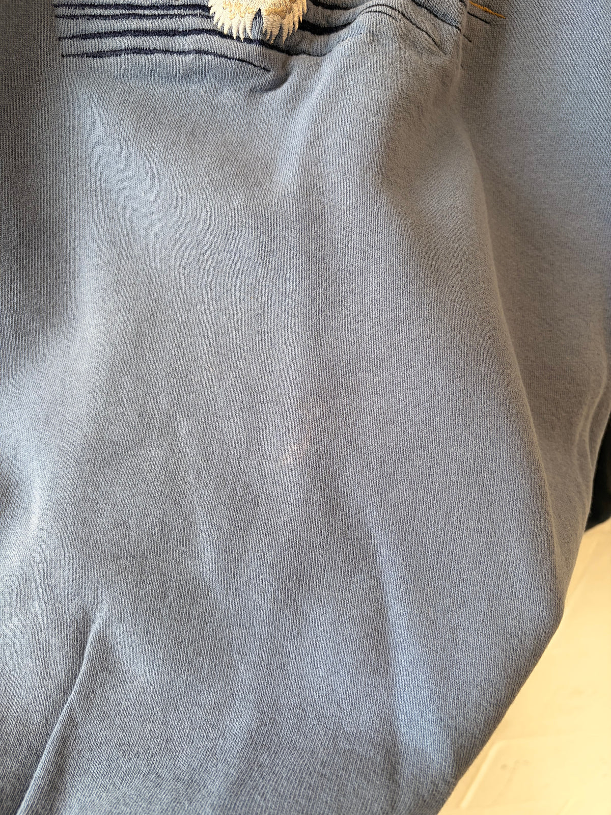 Vtg Duck Embroidered Crewneck : L