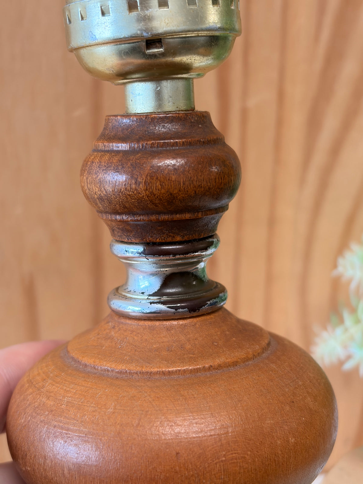 Vtg Wooden Tripod Table Lamp (Local Pick Up Only - Tested & Works!)
