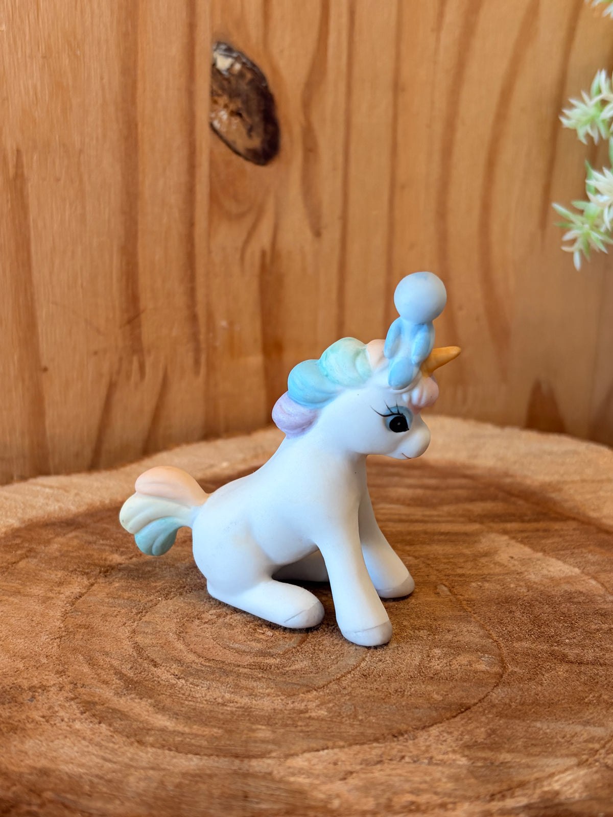Vtg Enesco Rainbow Unicorn (Local Pick Up Only)