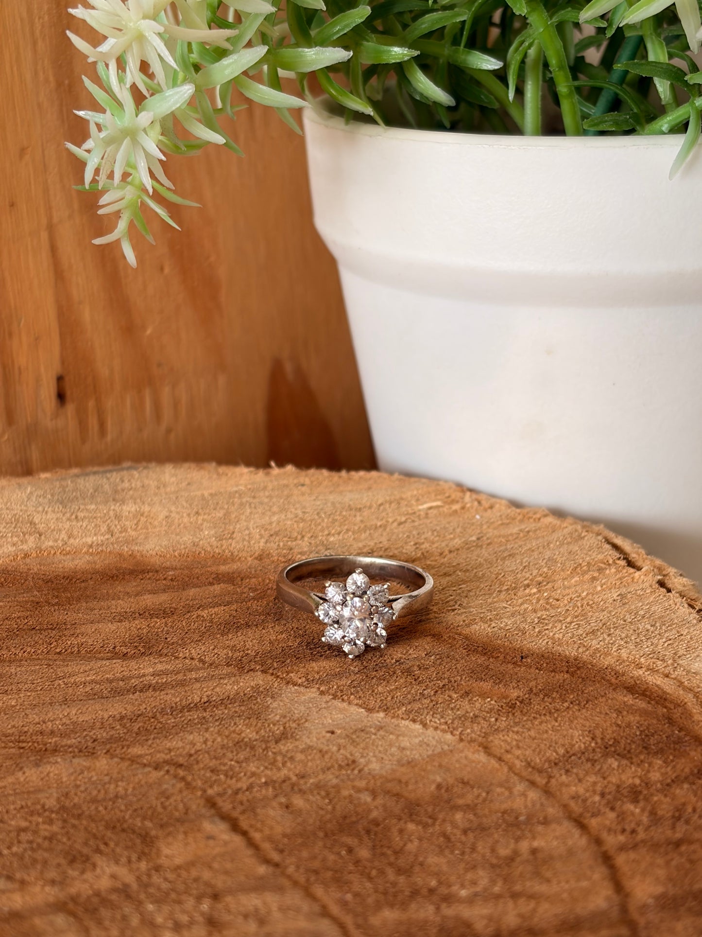 925 Silver Floral Ring : Size 6.75