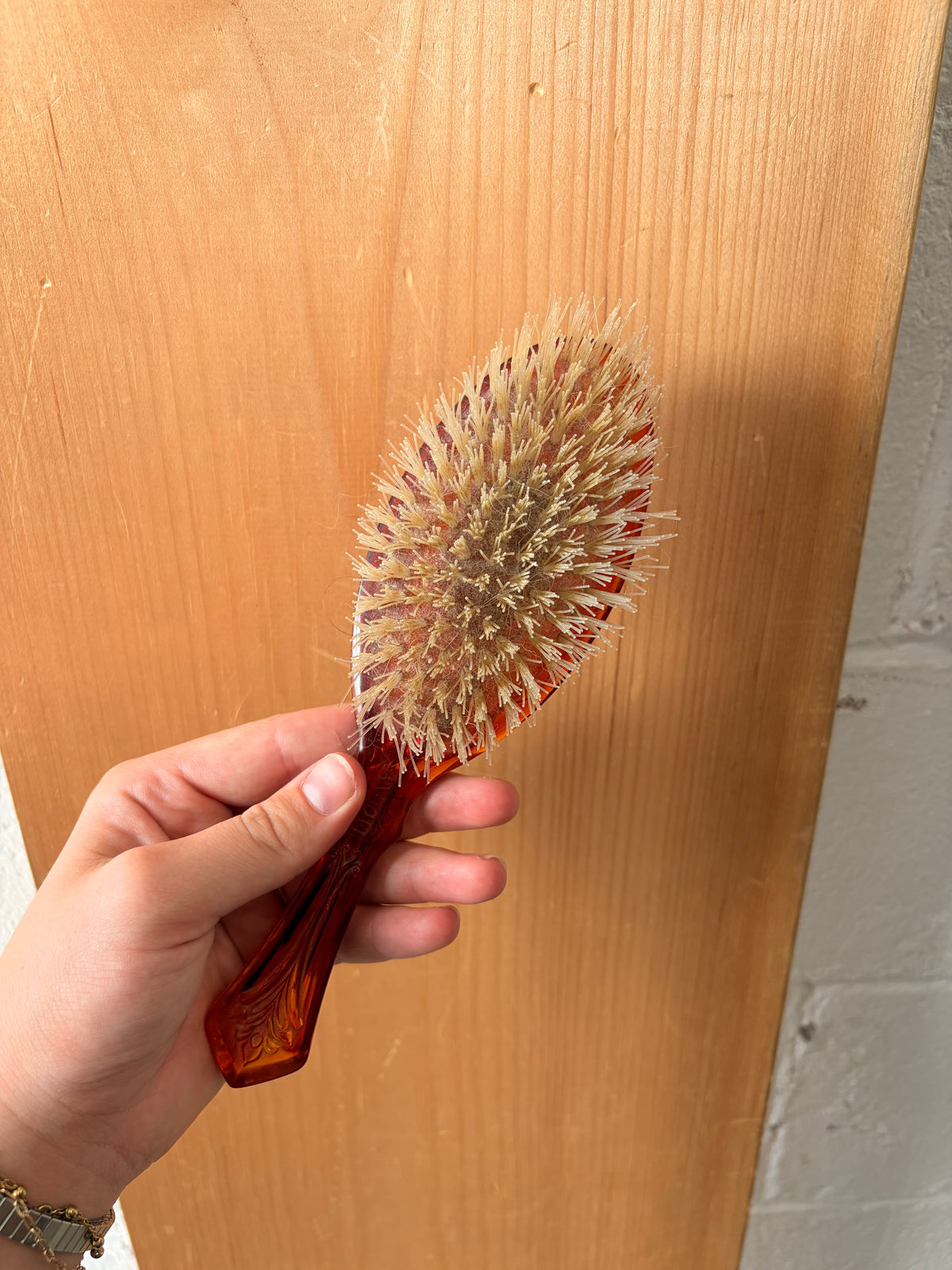 Vtg Avon Cameo Vanity Brush