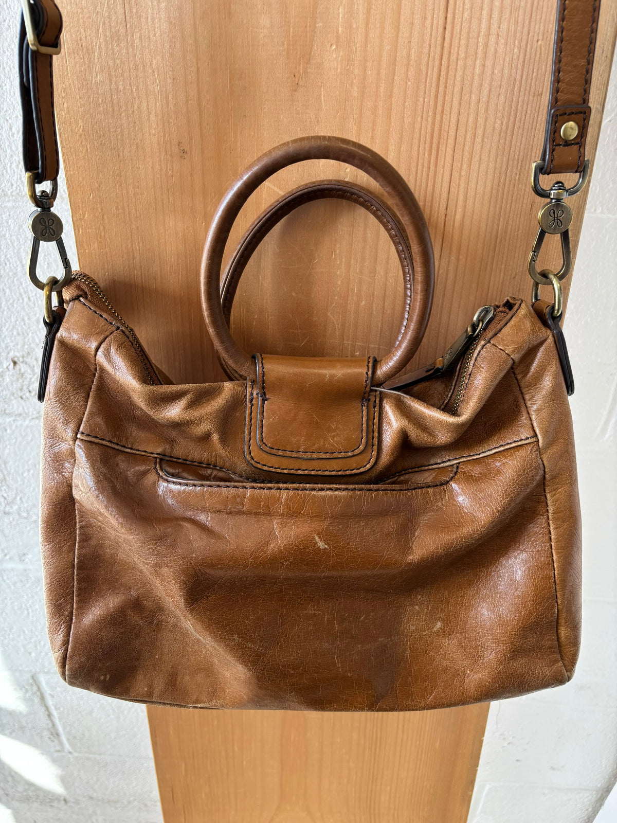 Hobo Medium Sheila Satchel