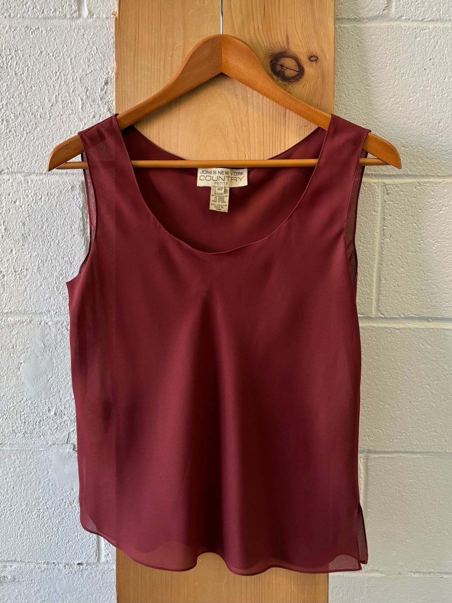 Maroon Scoop Neck Tank : 16P
