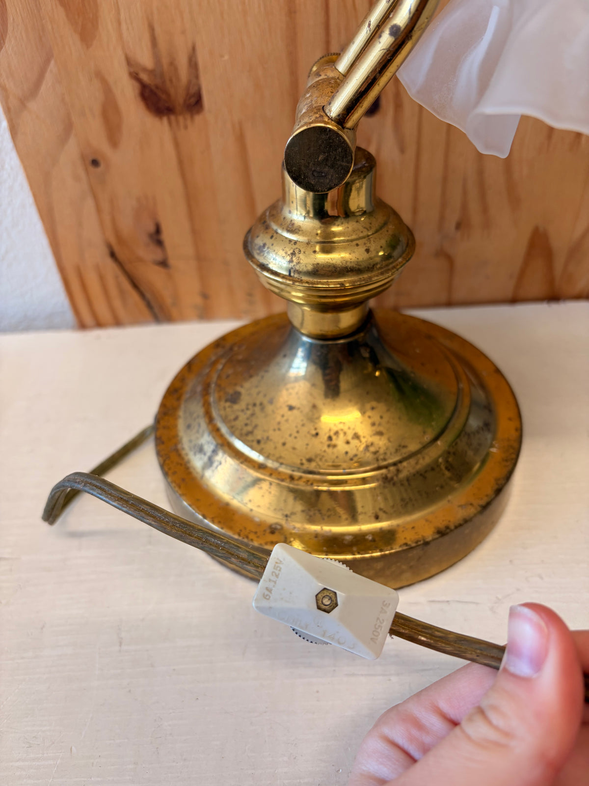 Vtg Adjustable Tulip Shaded Desk Lamp (Local Pick Up Only - Tested)