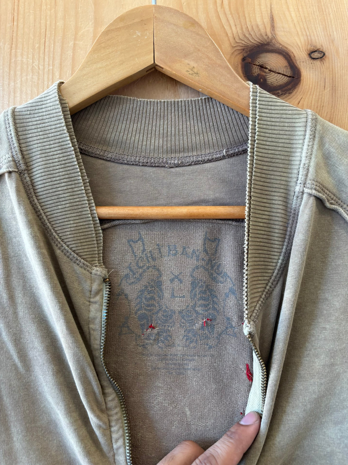 Tan Zip Up Sweatshirt : XL