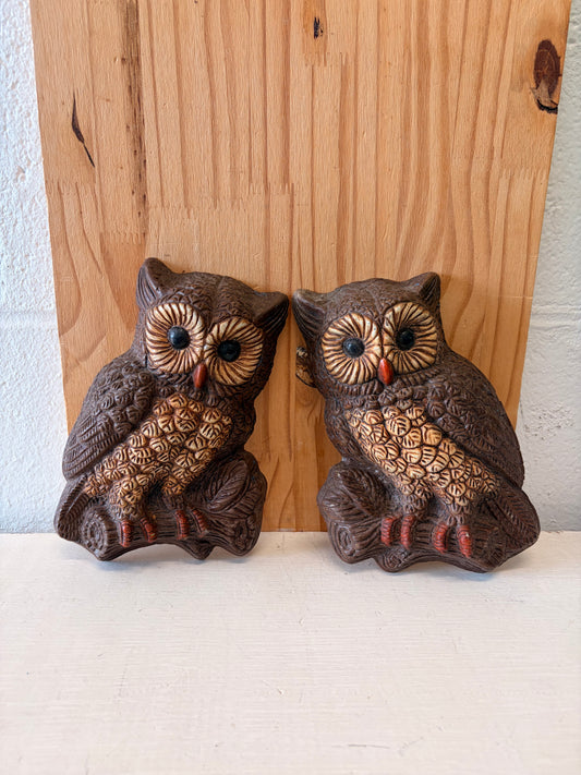 Vtg Pair of Wooden Owl Plaques