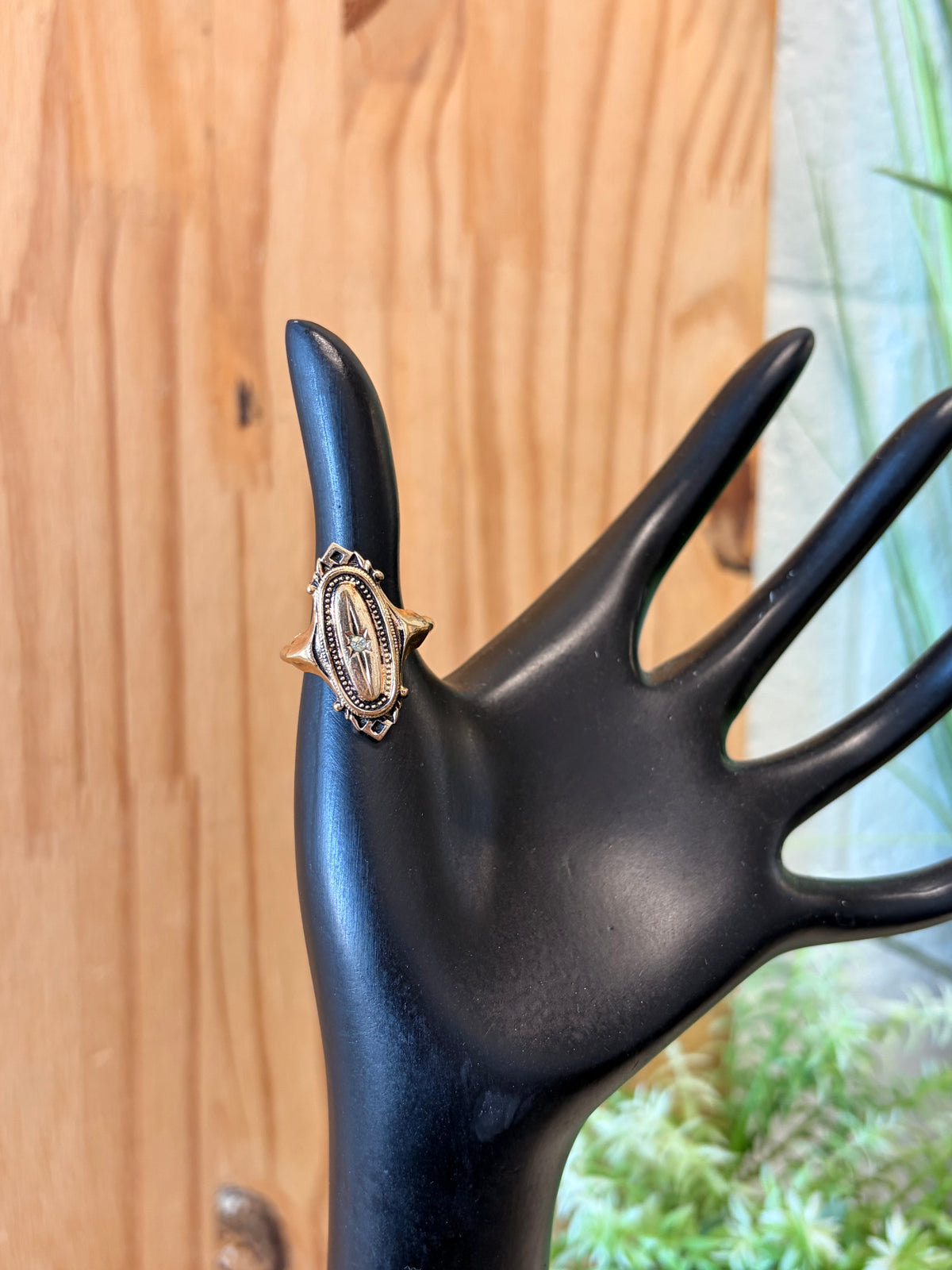 Vtg Avon Kensington Ring : Size 4-6