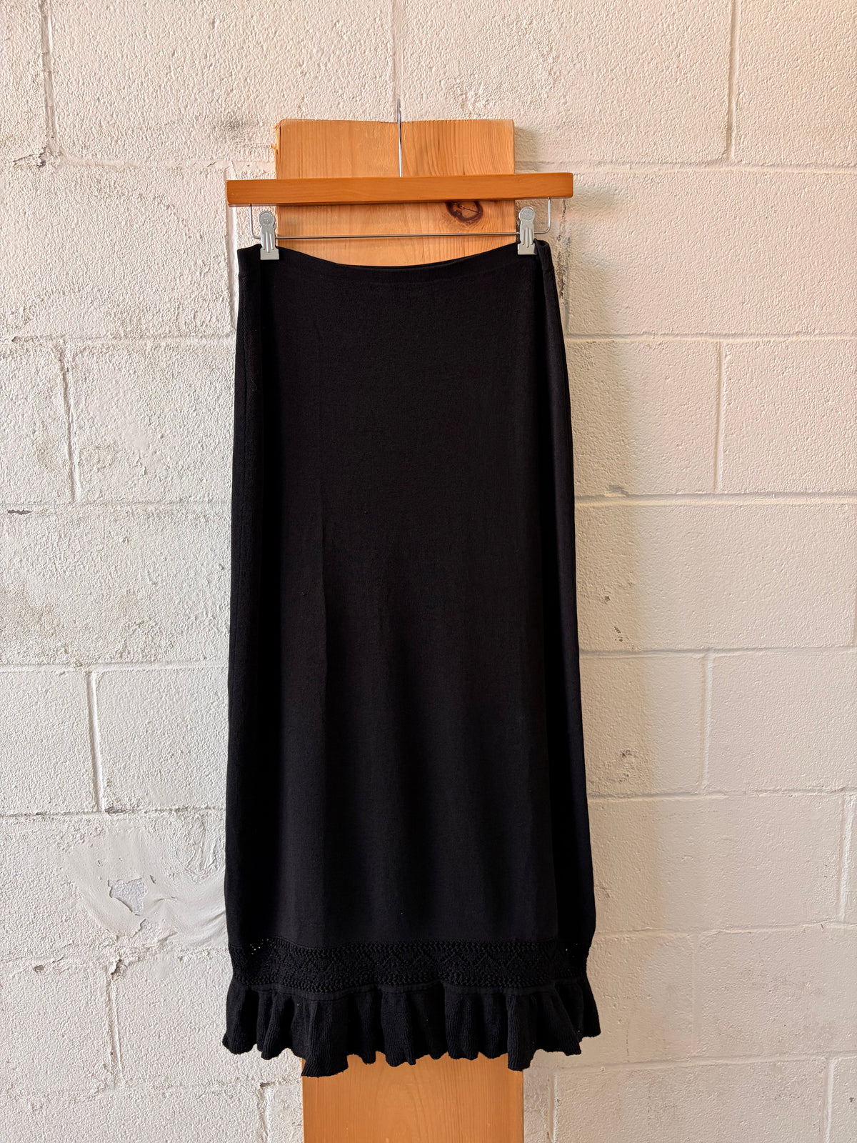Ruffled Crochet Hemmed Maxi Skirt : L