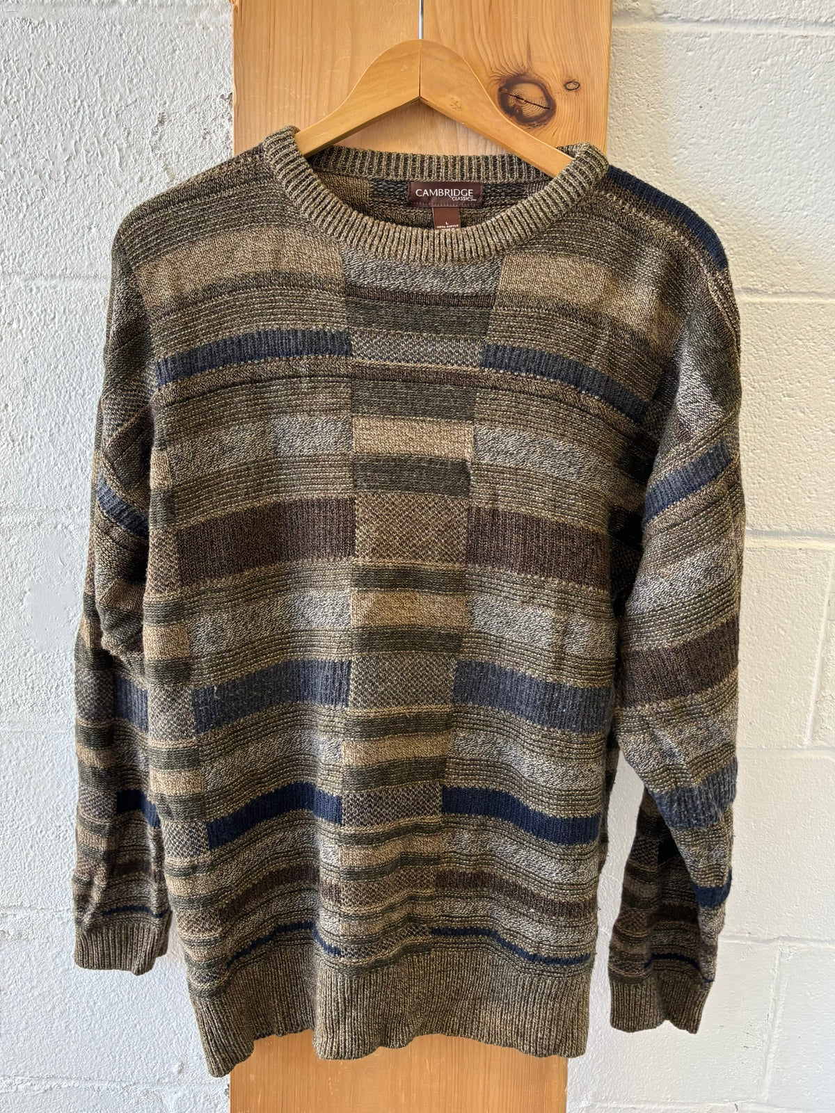Vtg Patterned Sweater : L