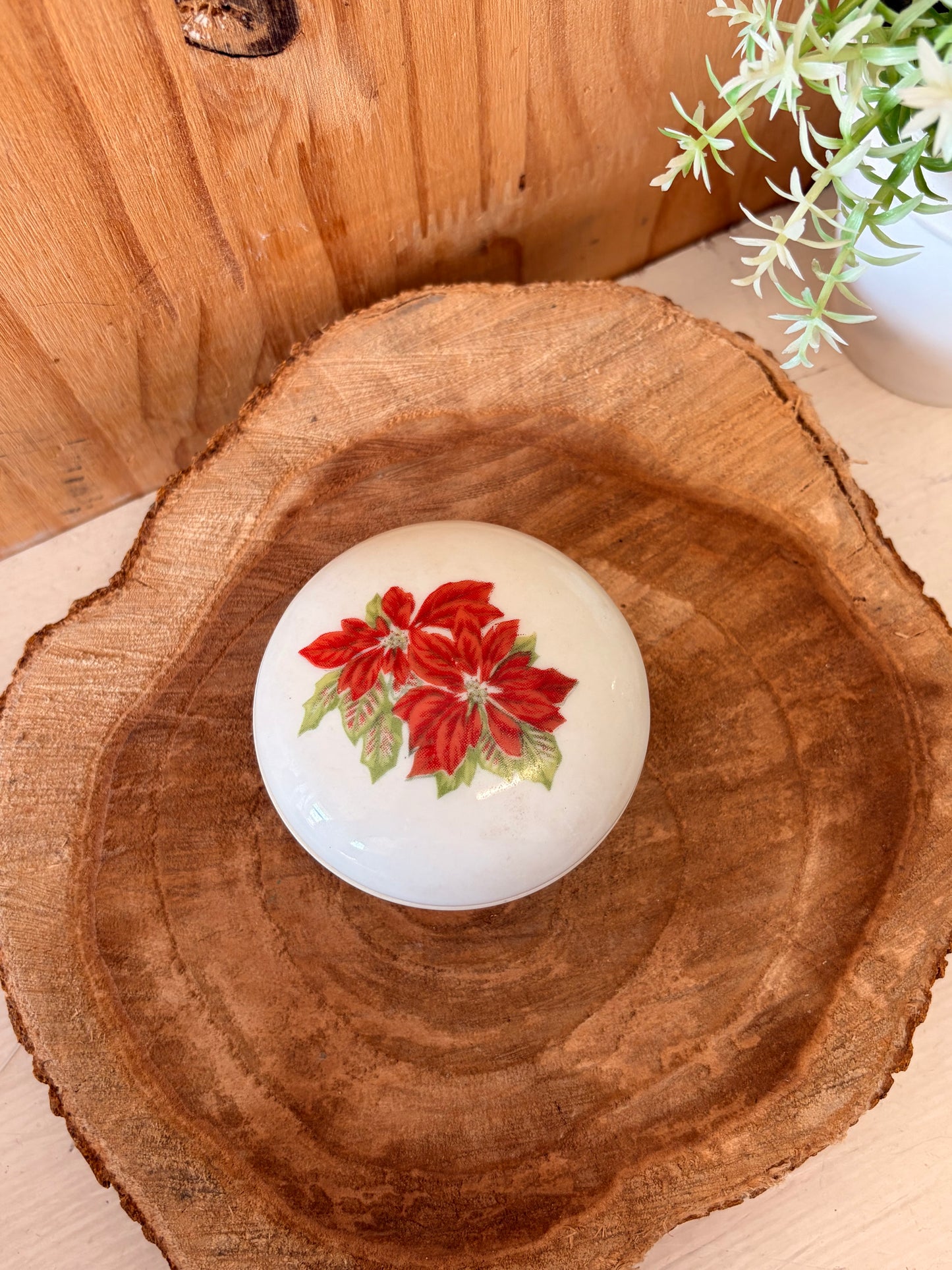 Vtg Little Poinsettia Trinket Case (Local Pick Up Only)