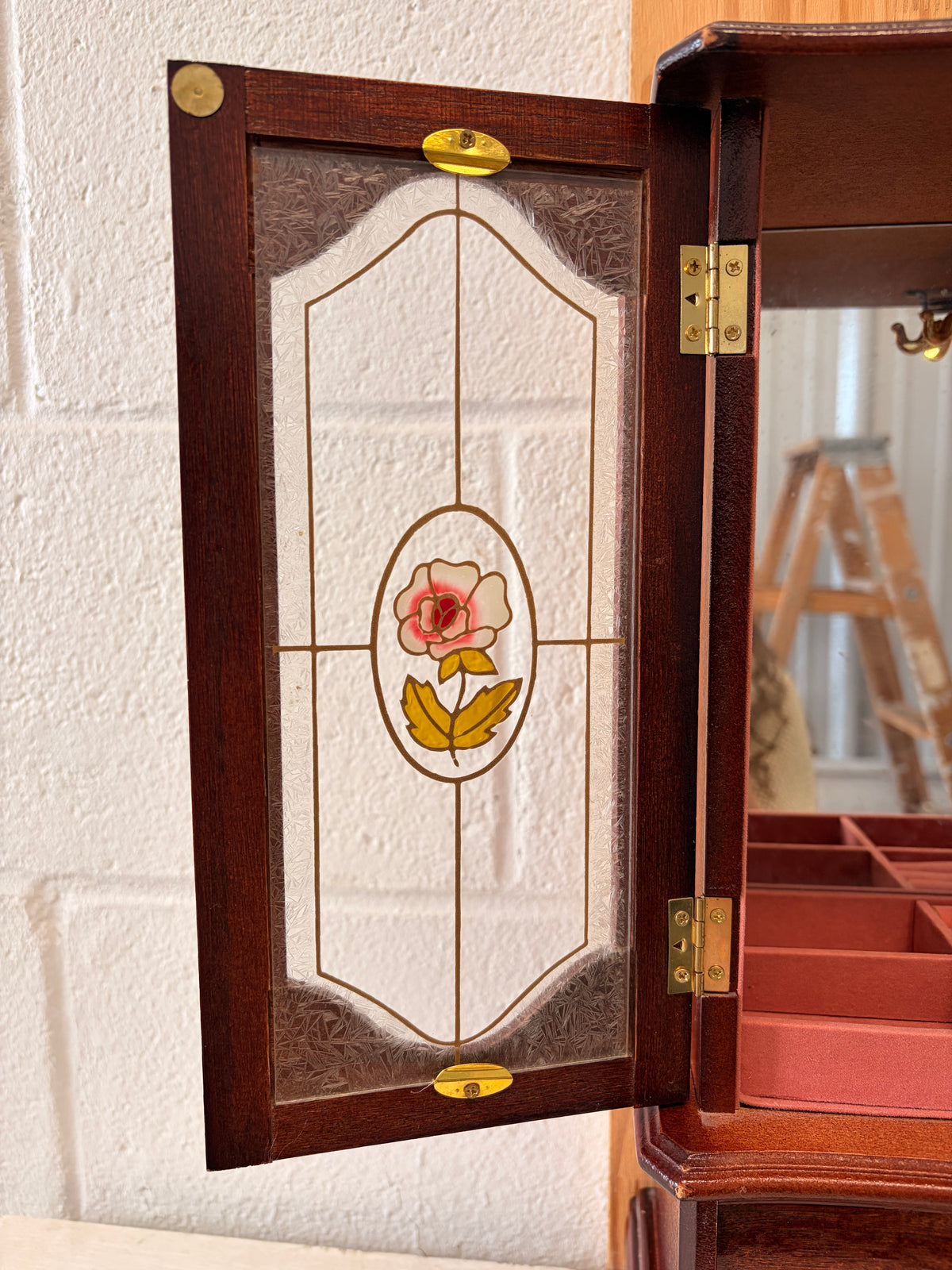 Vtg Floral Jewelry Armoire (Local Pick Up Only - As Is)