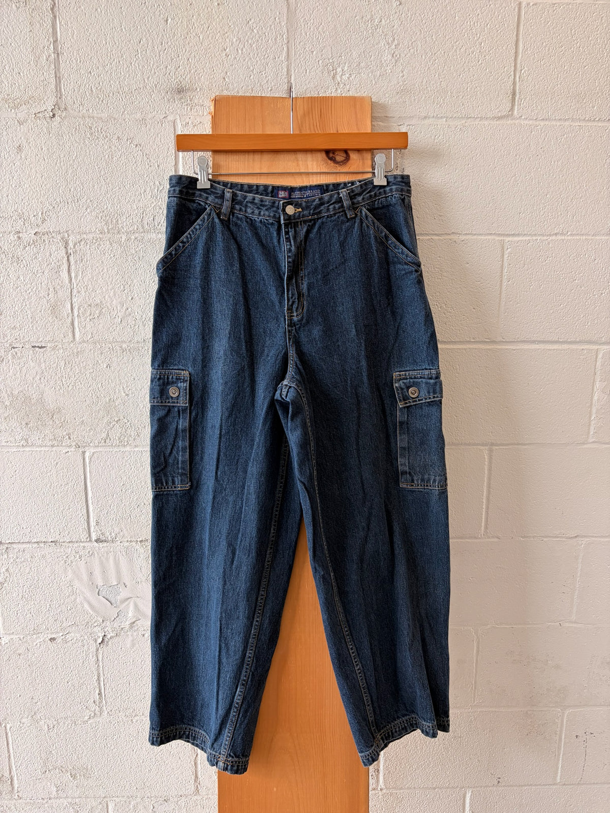 Dark Wash Baggy Cargo Jeans : 36” W