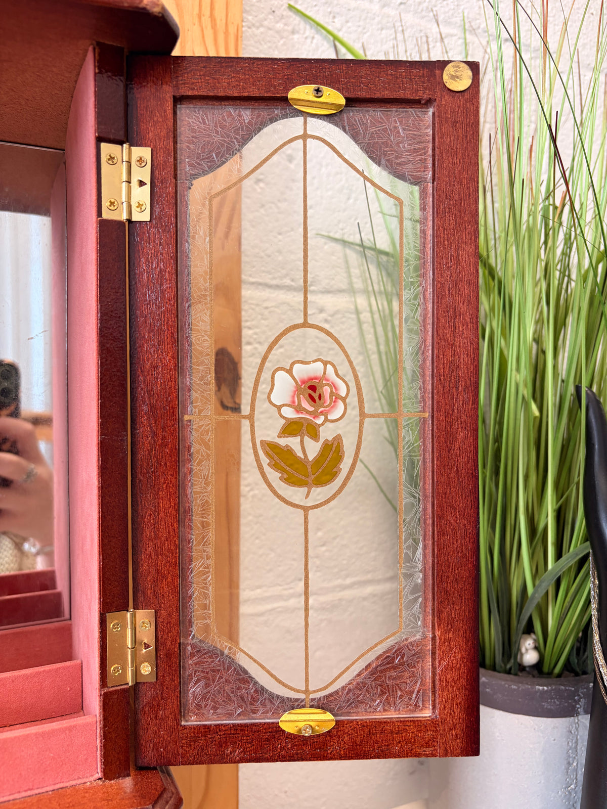 Vtg Floral Jewelry Armoire (Local Pick Up Only - As Is)