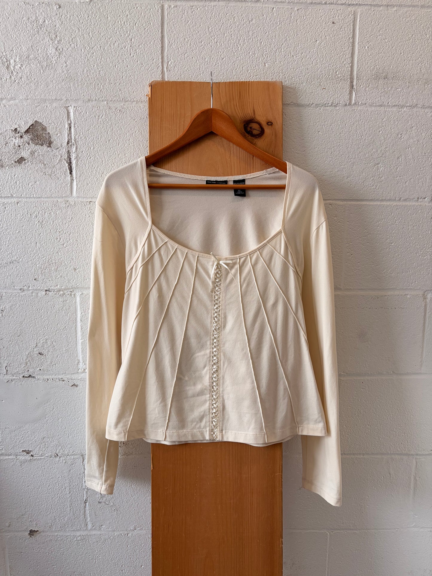 Cream Dainty Bow Detailed Top : XL