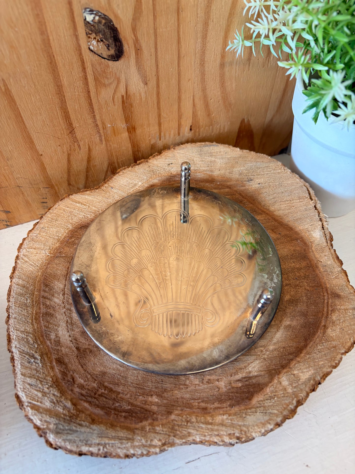 Vtg Metal Seashell Coaster Set (Local Pickup Only)